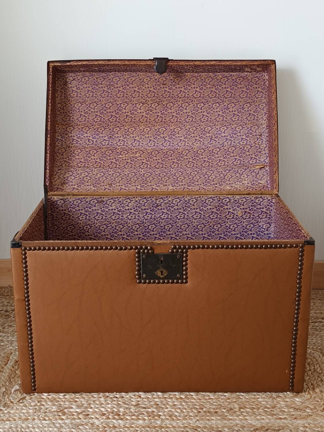 Vintage wooden and faux leather dome bag