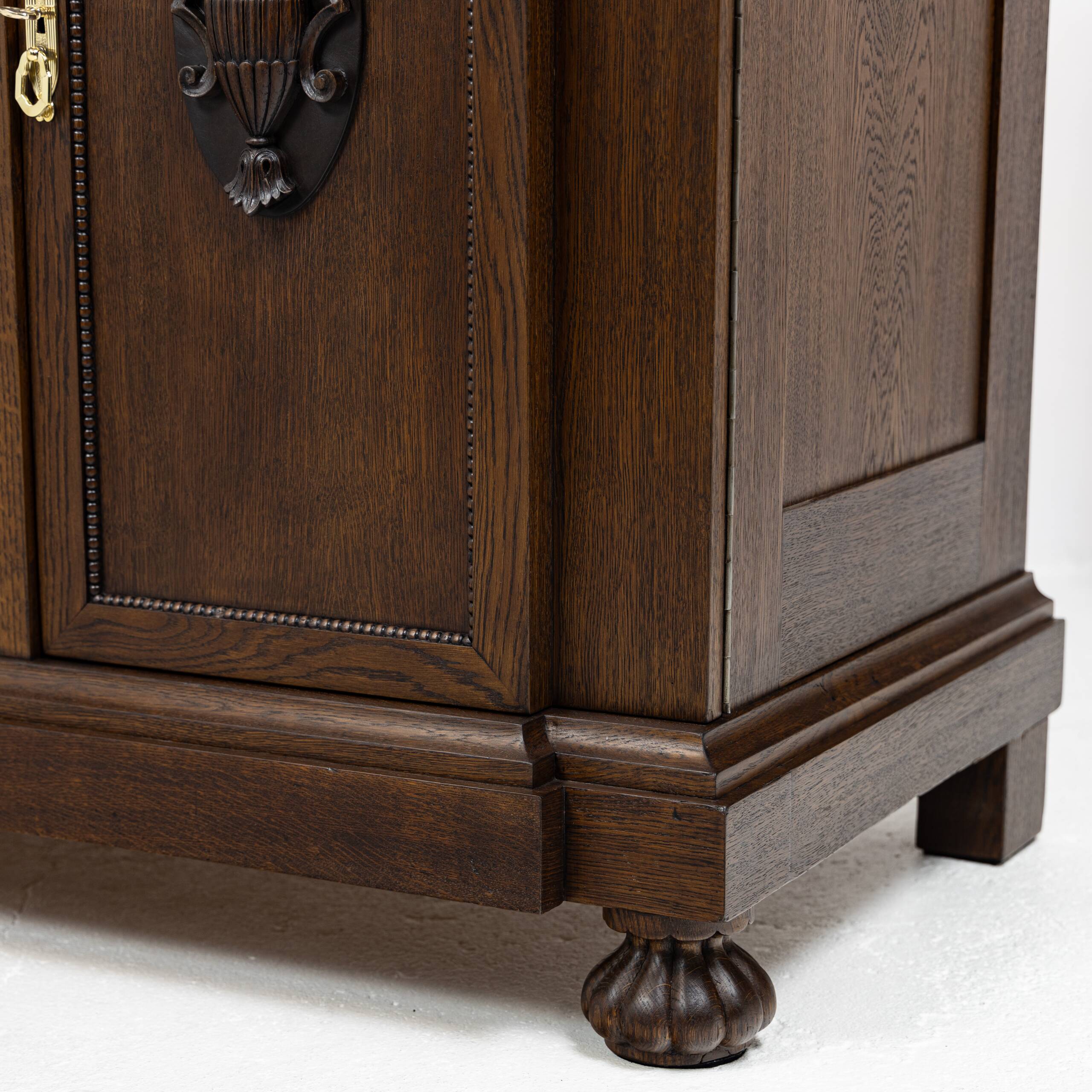 Large buffet with 4 doors in oak and mahogany - early 20th century