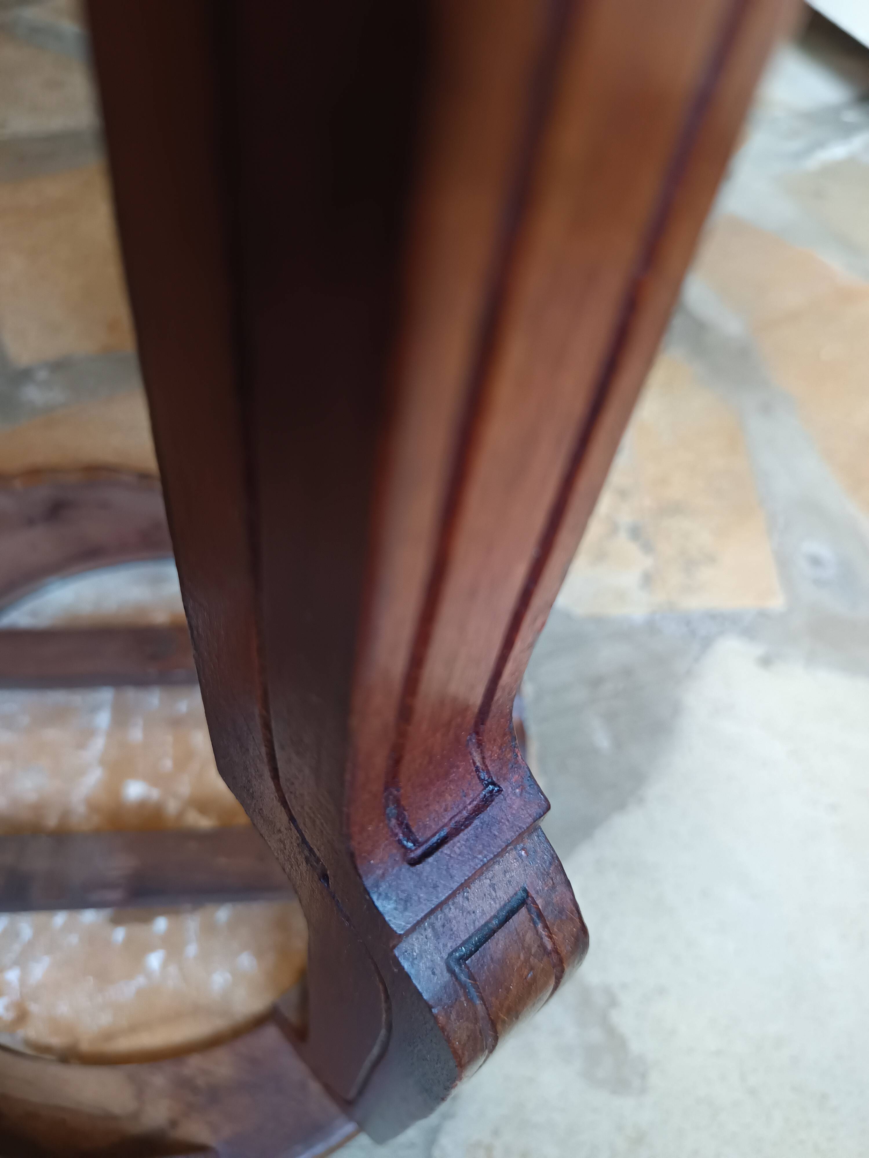 Guéridon ancien en bois massif avec plateau en marbre