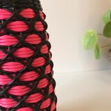 Bottle pink and black scoubidou