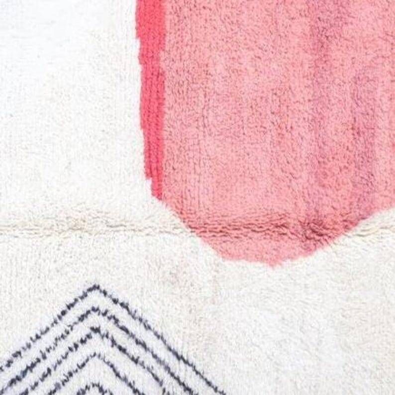 Pure wool handwoven traditional rug size 140/260 cm