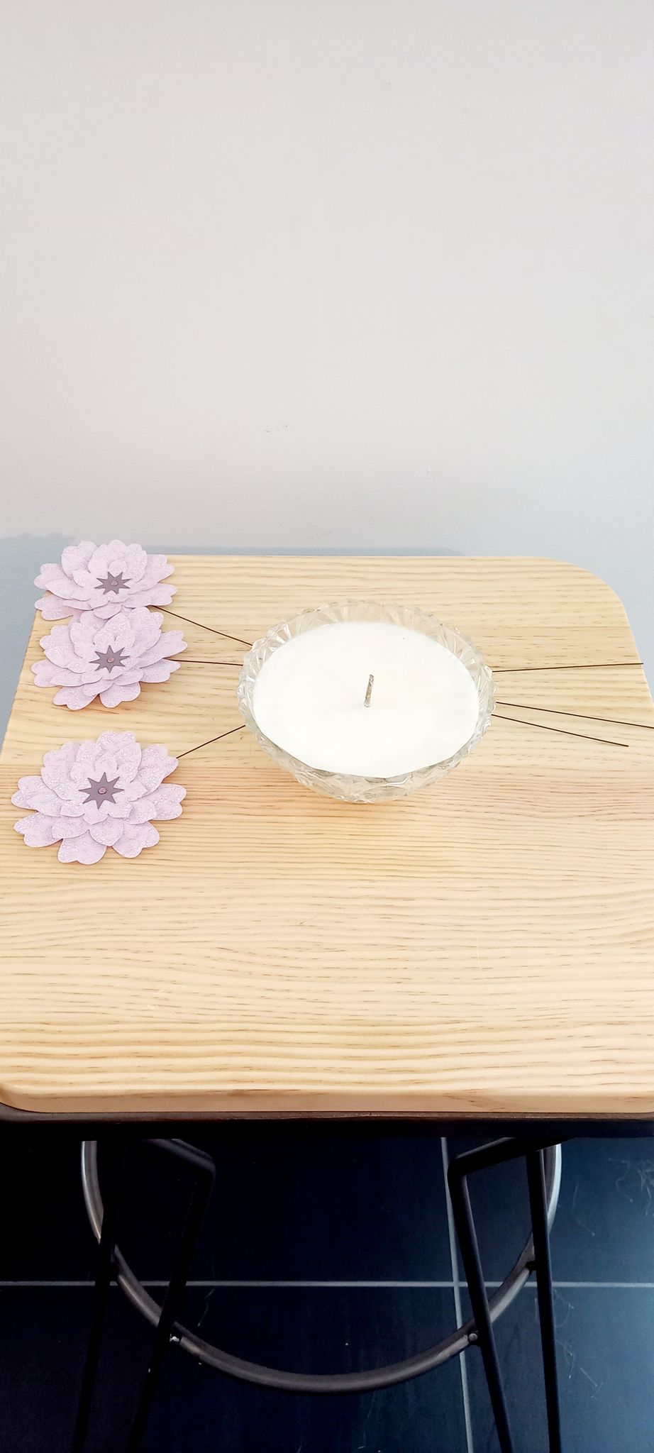 Vintage candle dried flowers