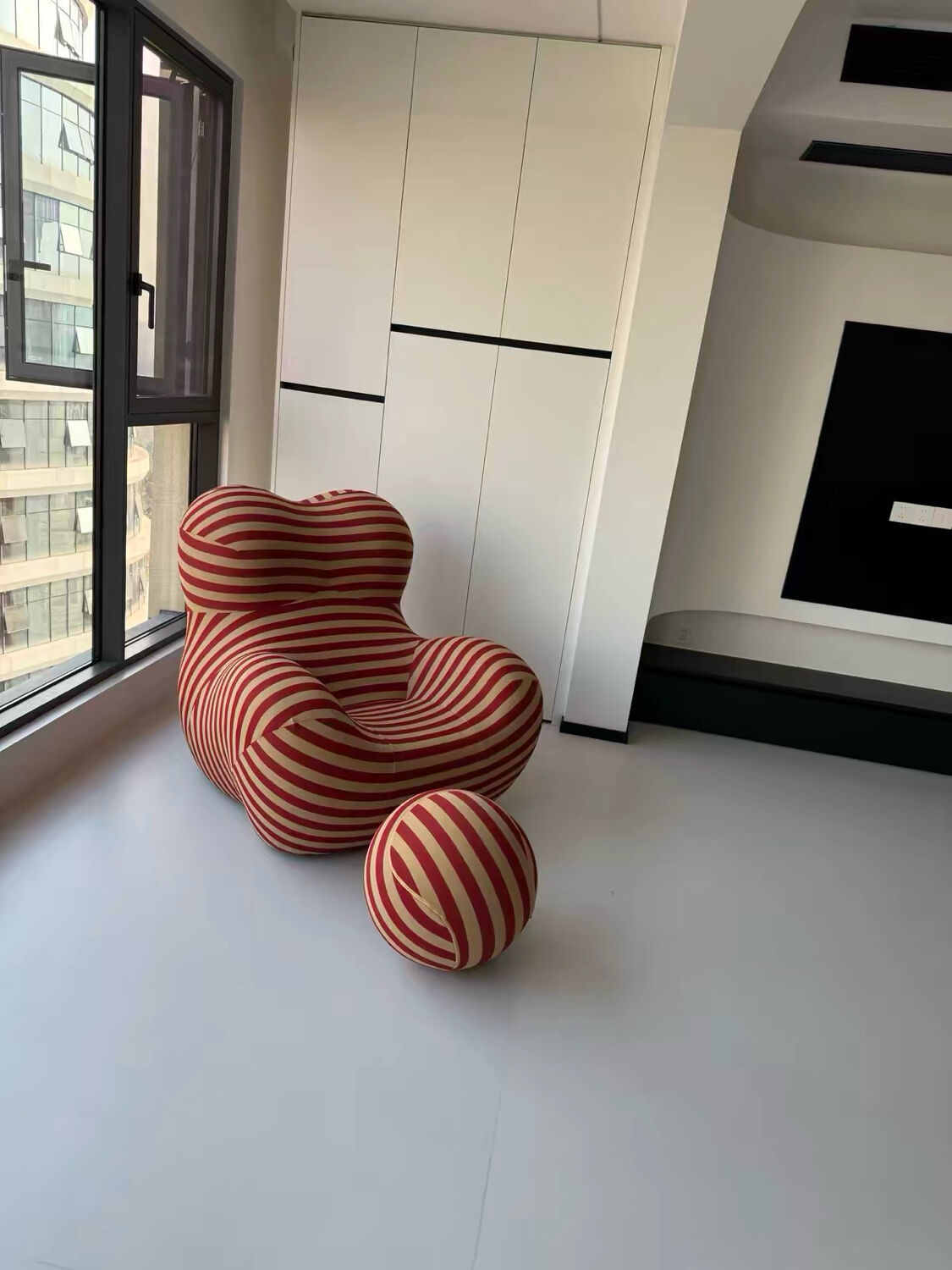 Icon Design Armchair "UP" & Ottoman - Soara Pattern - New