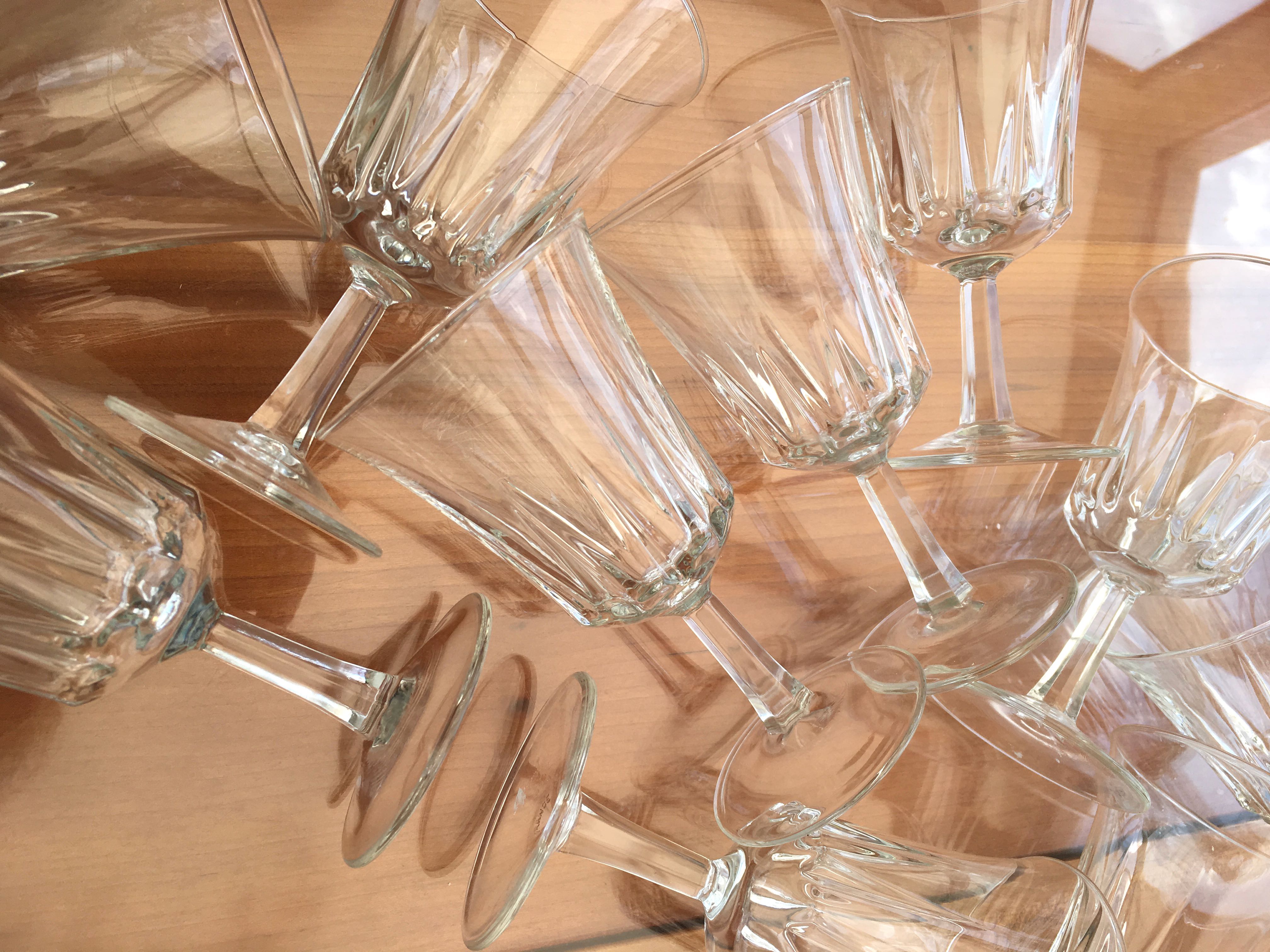 Set 11 vintage wine glasses