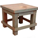 Table de chevet d’atelier en teck birman patine bleue d’origine