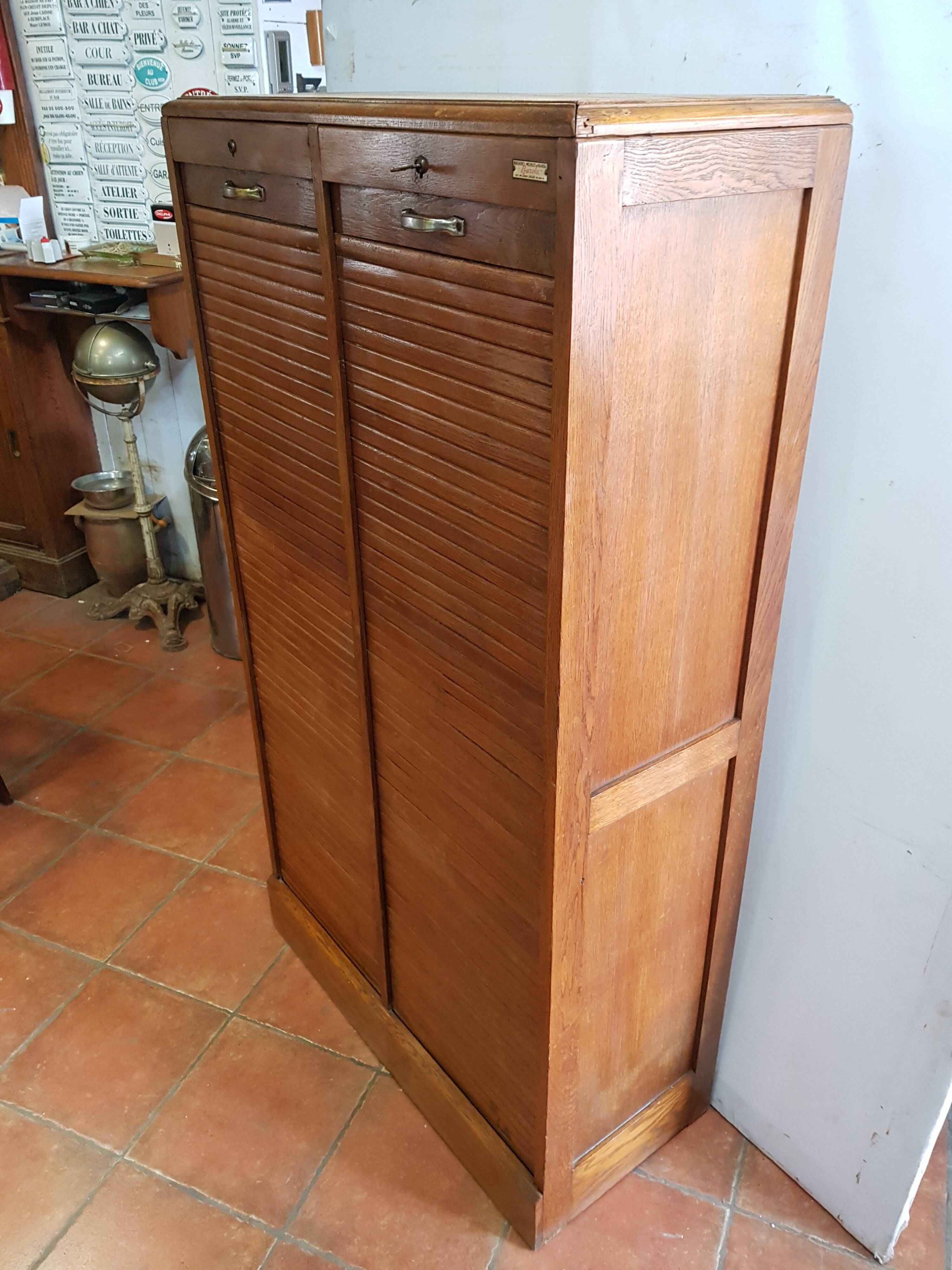 Double oak curtain binder