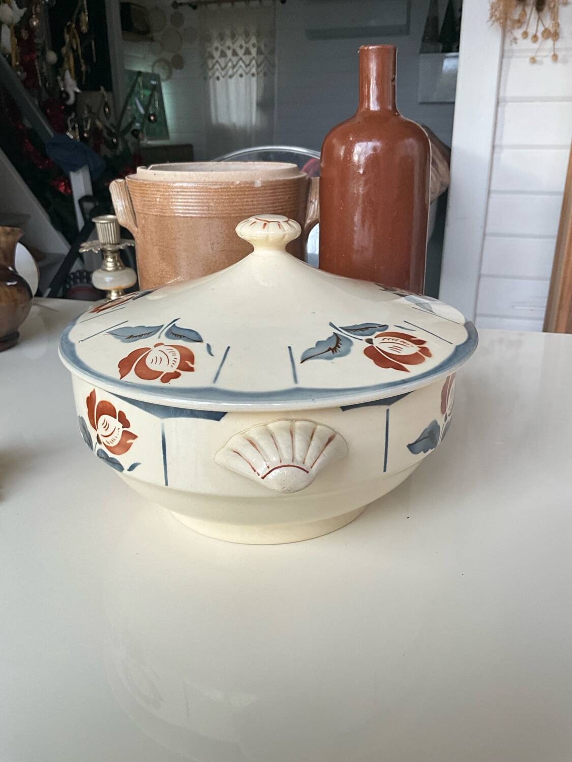 Digoin soup tureen