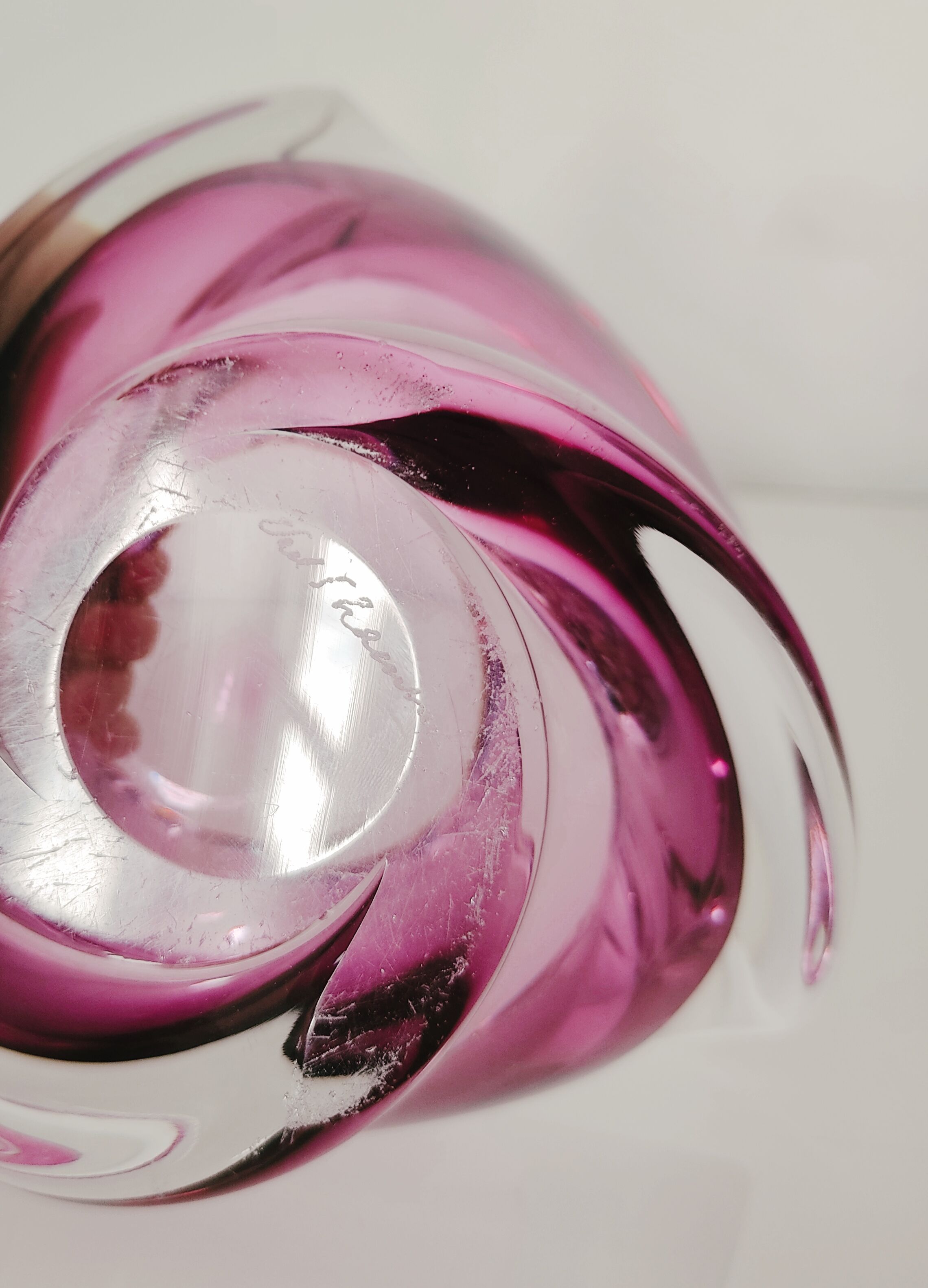 Purple crystal ashtray Val Saint Lambert trident model