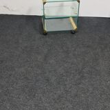 Table d’appoint vintage en verre sur roulettes