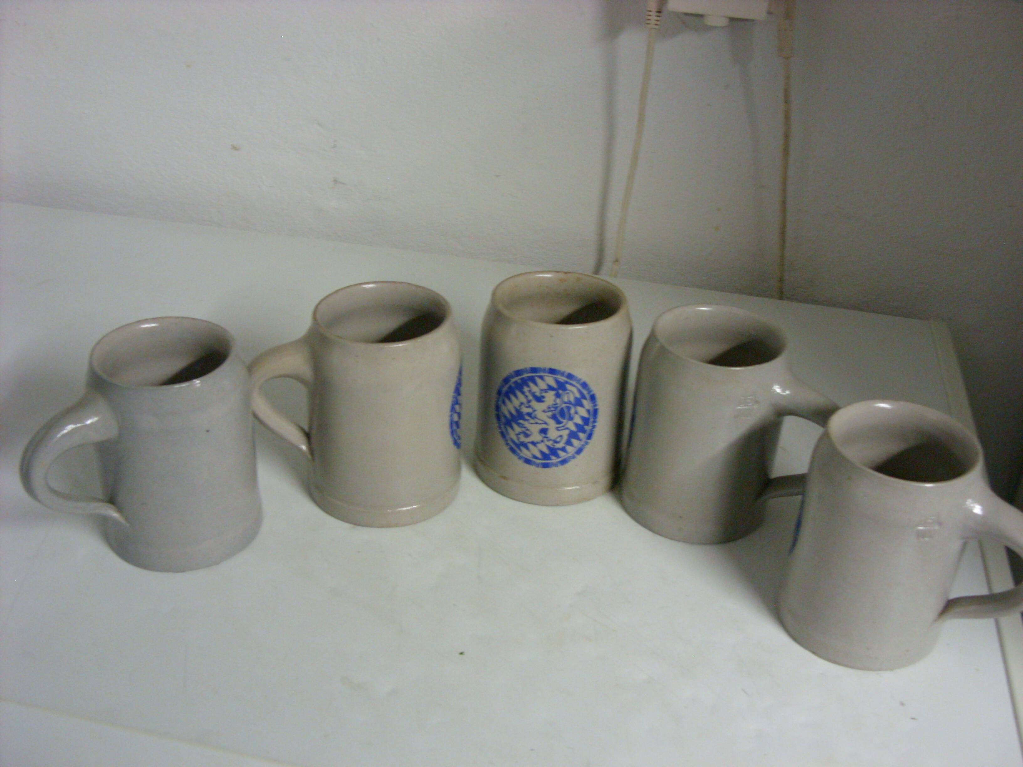 Munich glazed stoneware beer mugs 0.5 L