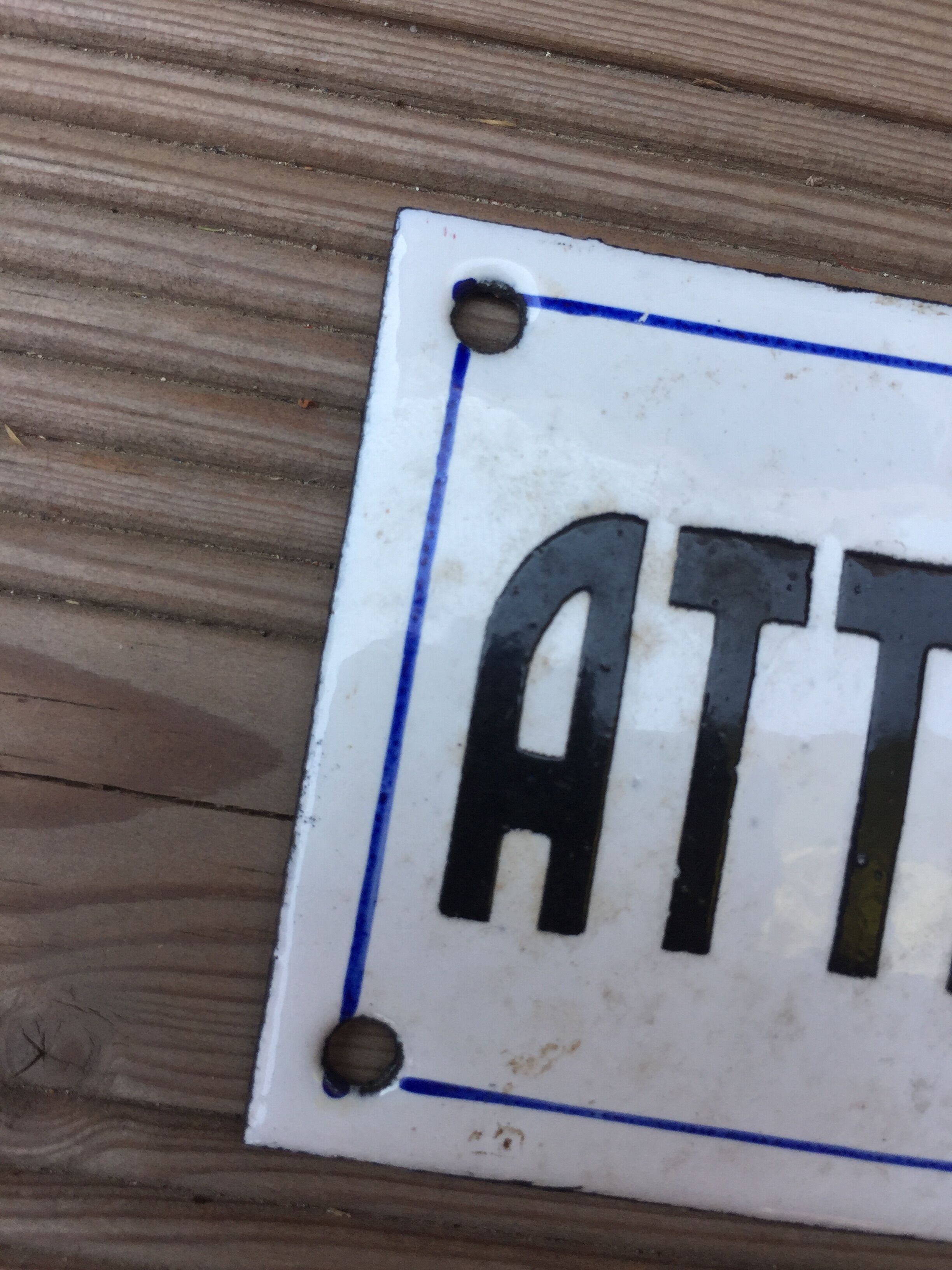 Enamelled sheet metal sign