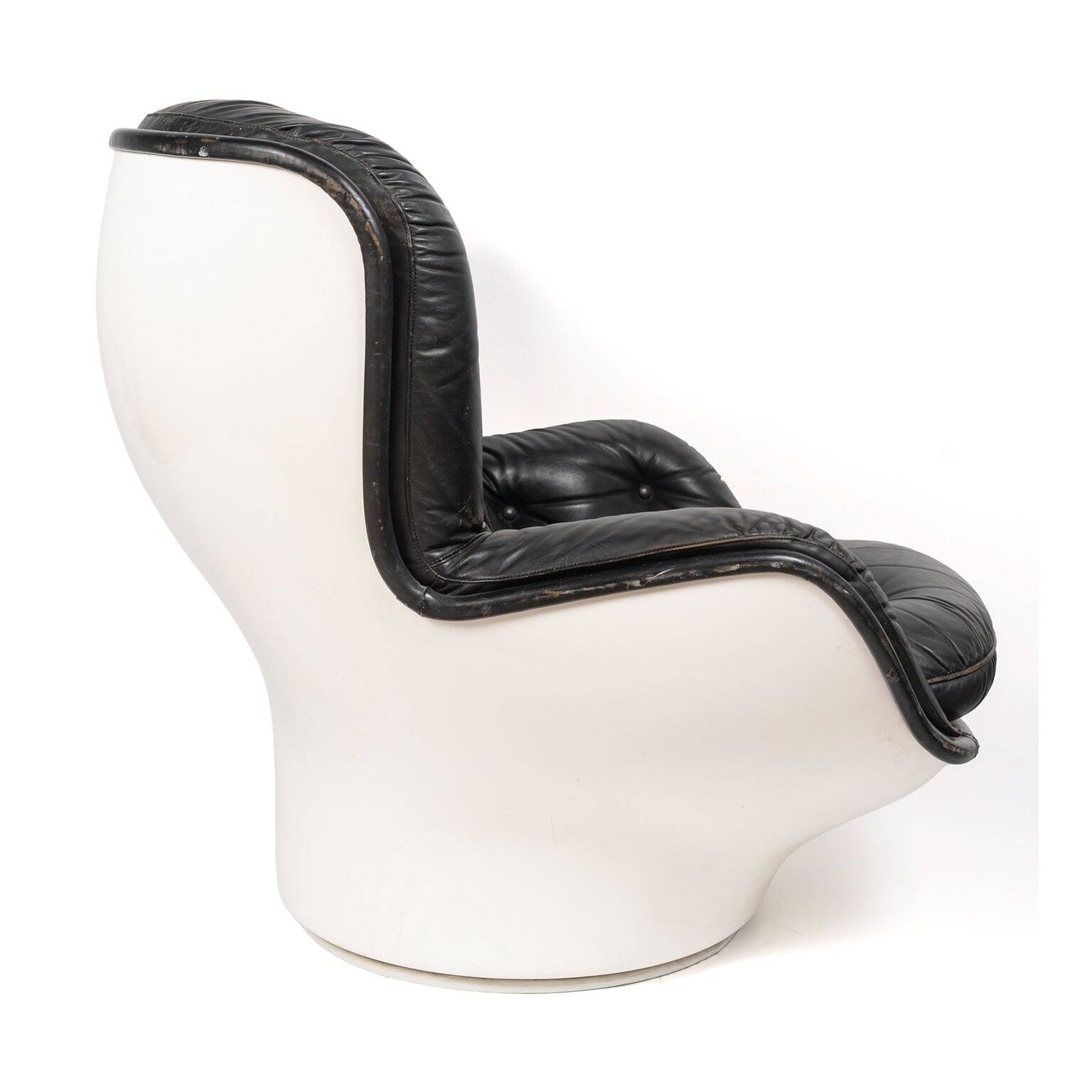 "Karaté" armchair and its ottoman by Michel Cadestin for Airborne, c. 1970