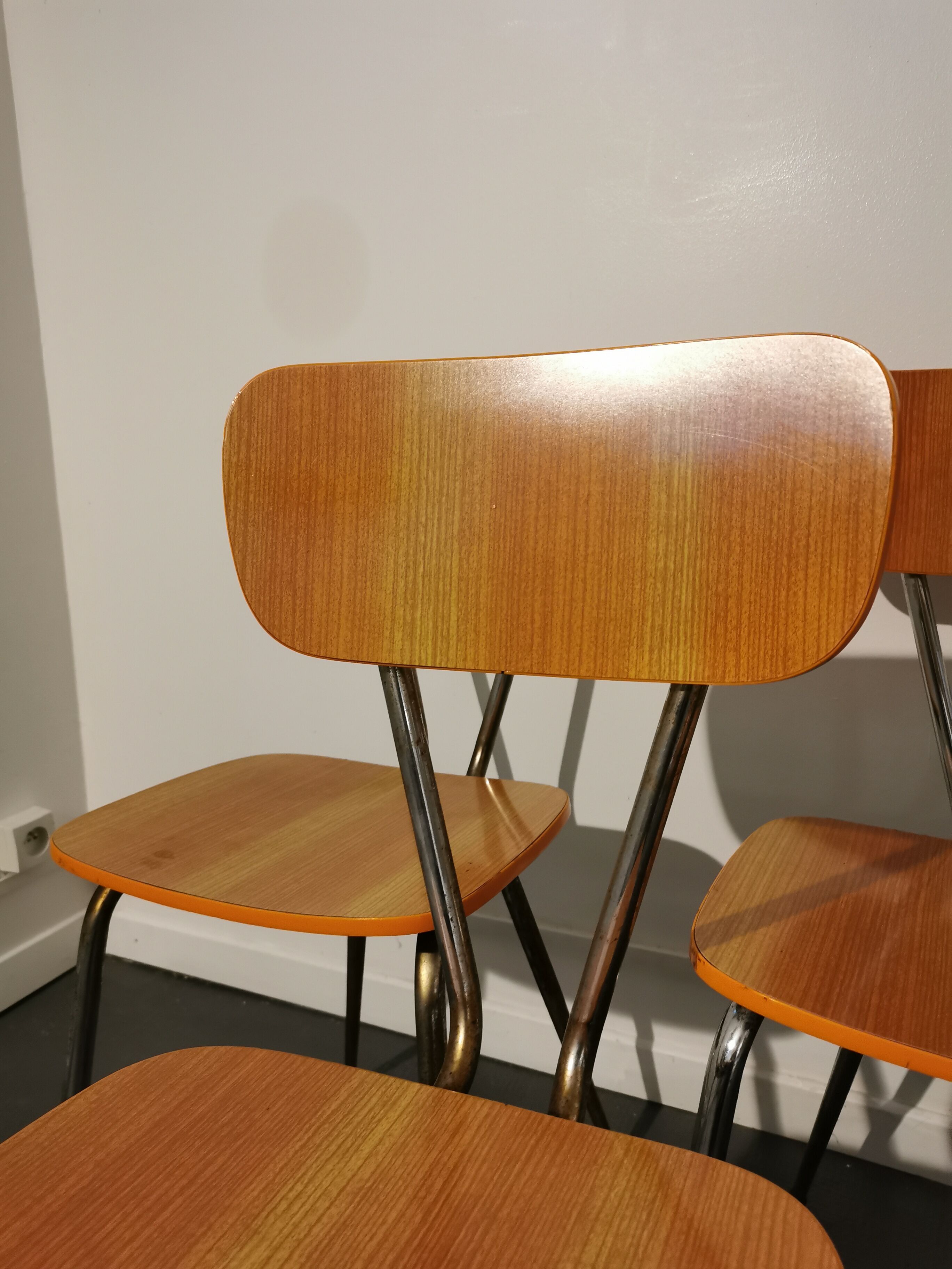 Set of 6 vintage formica chairs