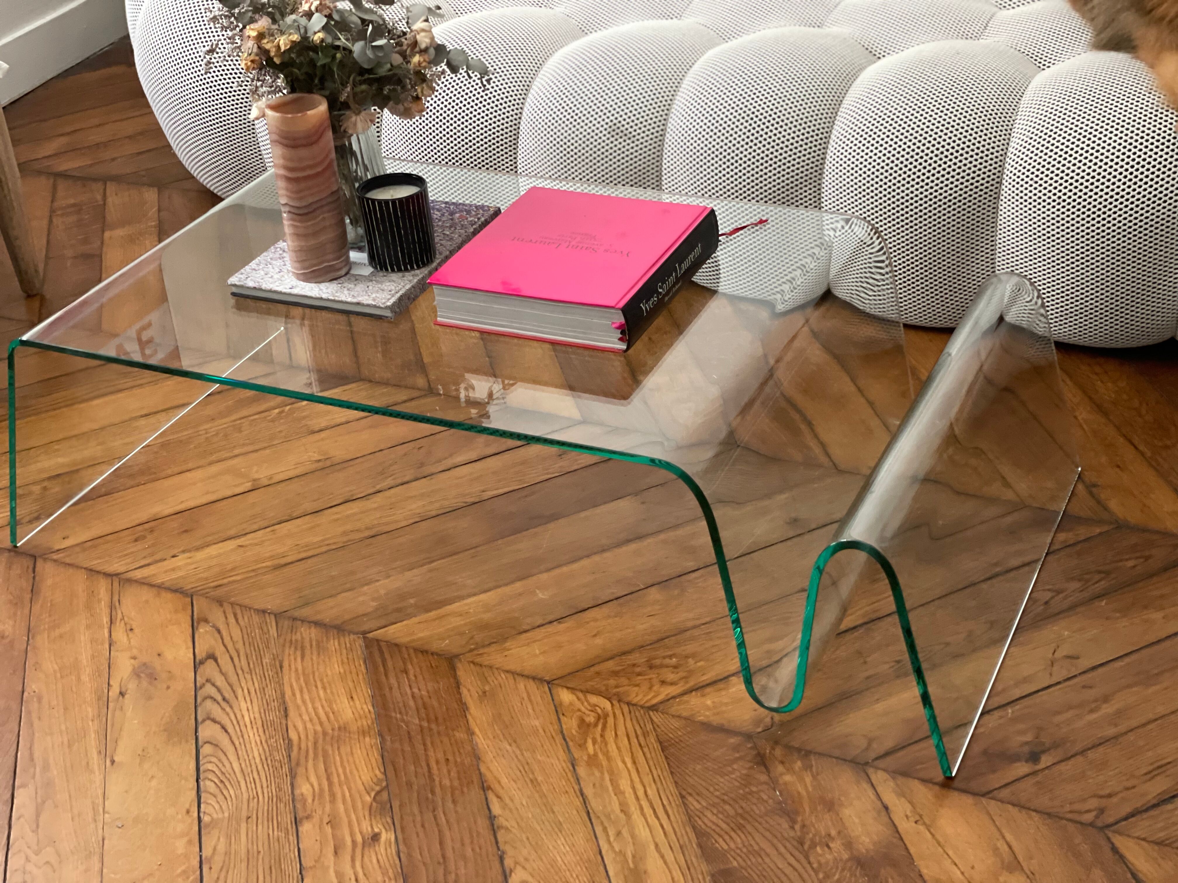 Vintage coffee table in curved corrugated tempered glass minimalist design