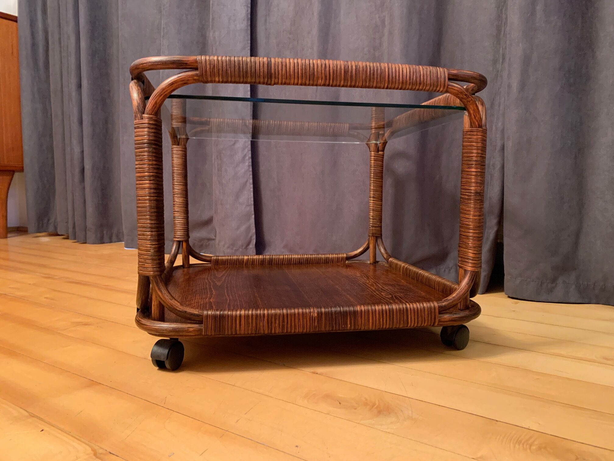 Mobile coffee table, Italy, 1970s