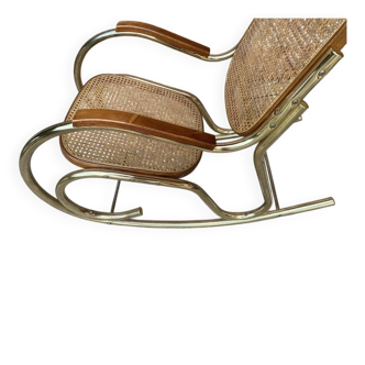 Vintage rocking chair in gilded brass and brown rattan - 1950s design