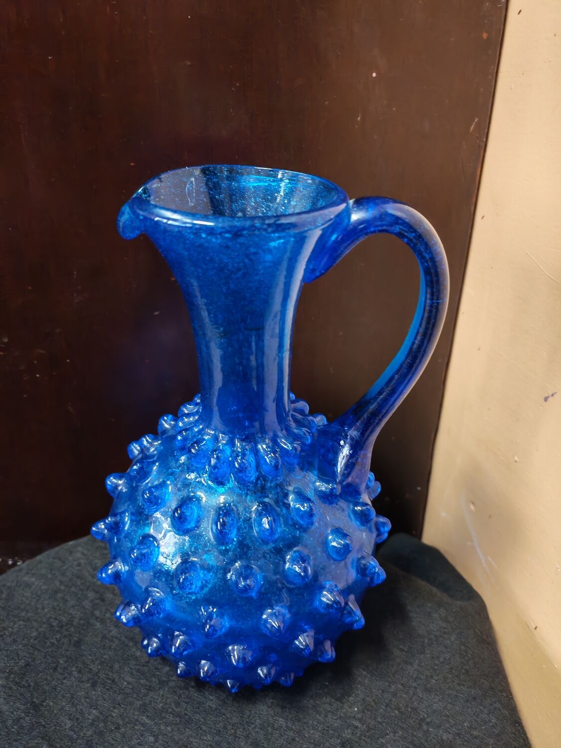 Cobalt blue vase pitcher Empolie in bubbled glass with dots.