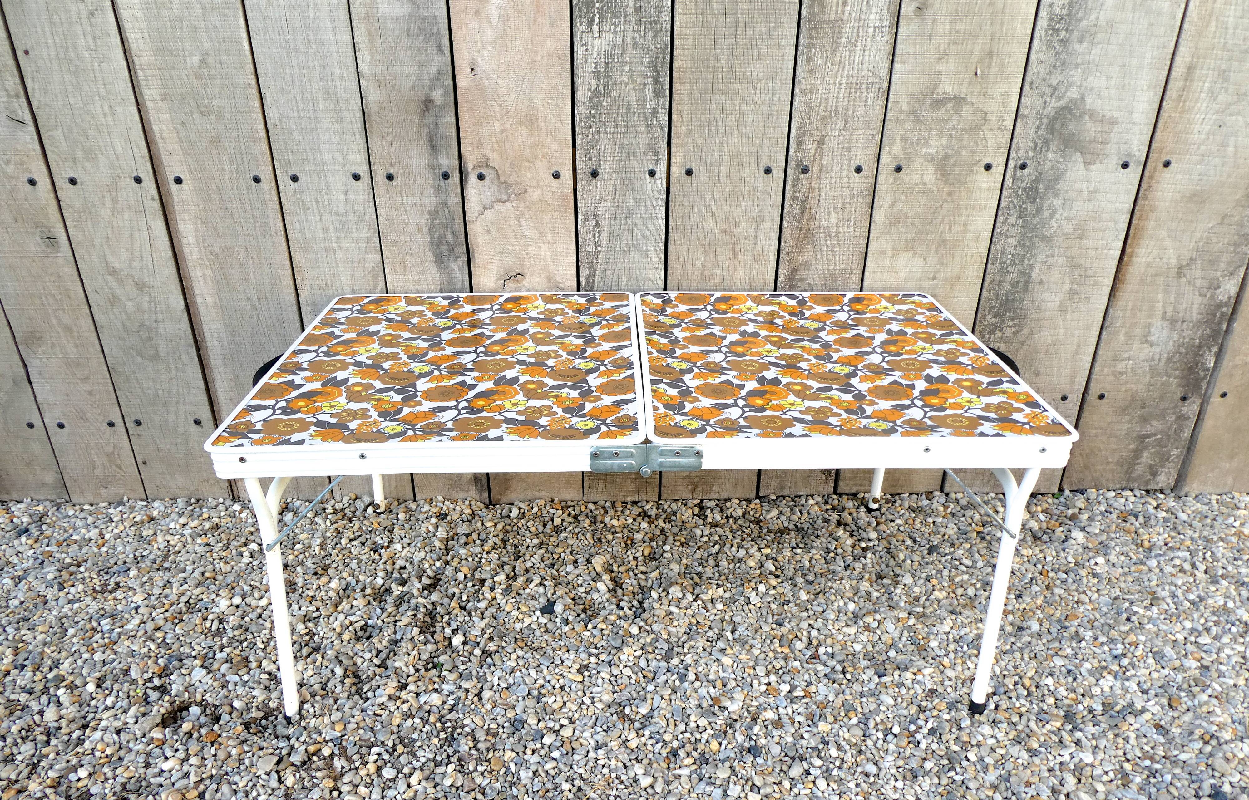 Suitcase camping table, foldable and adjustable, from the 70s