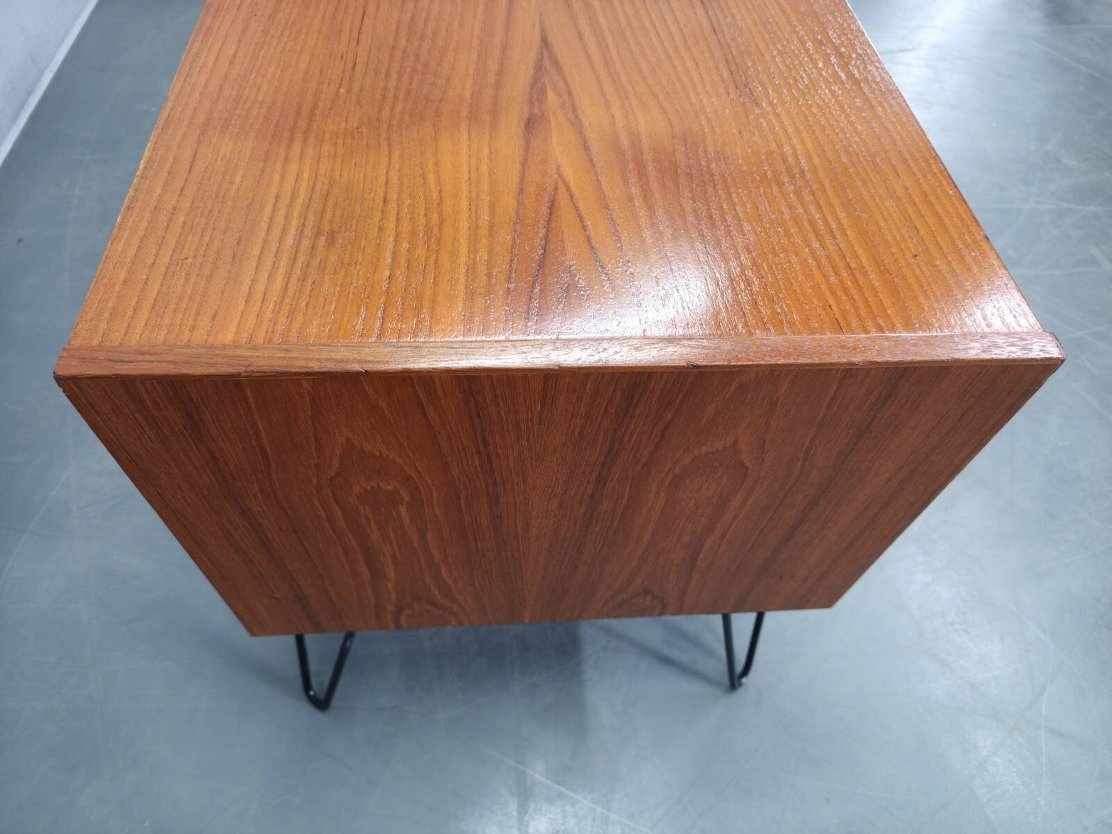 Mid-Century Danish Sideboard with Teak Veneer and Hairpin Legs, 1960