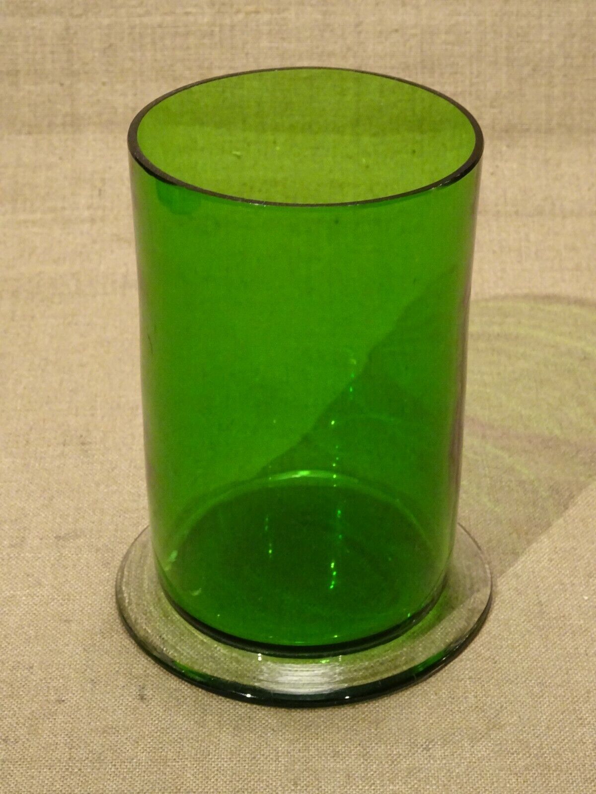 Cylinder vase in green glass ht 14.5 cm vintage 70's 80's