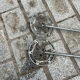 Paire de bâtons de ski anciens en métal L=122