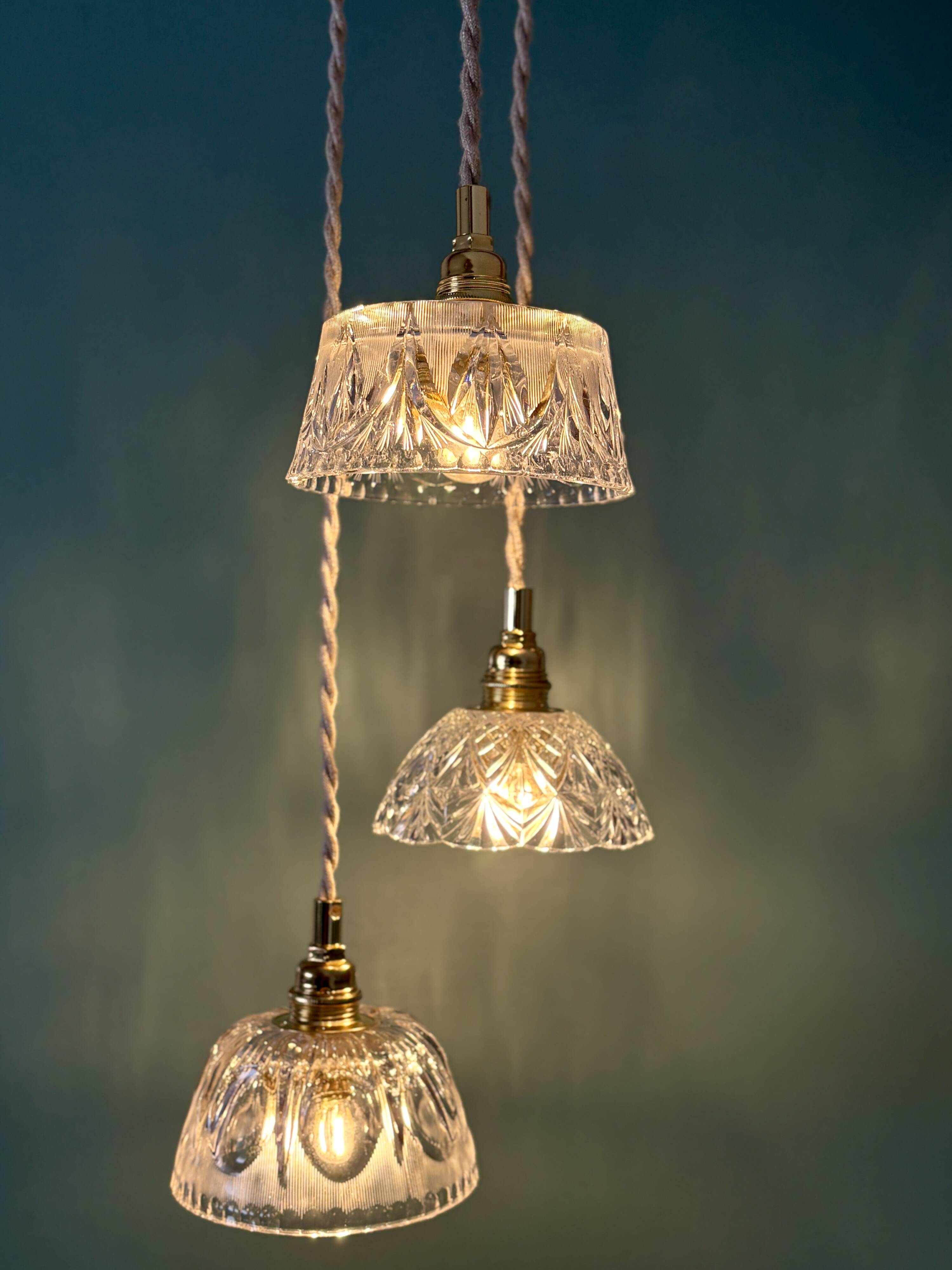 Vintage triple suspension lampshade in glass and cut crystal - collection
