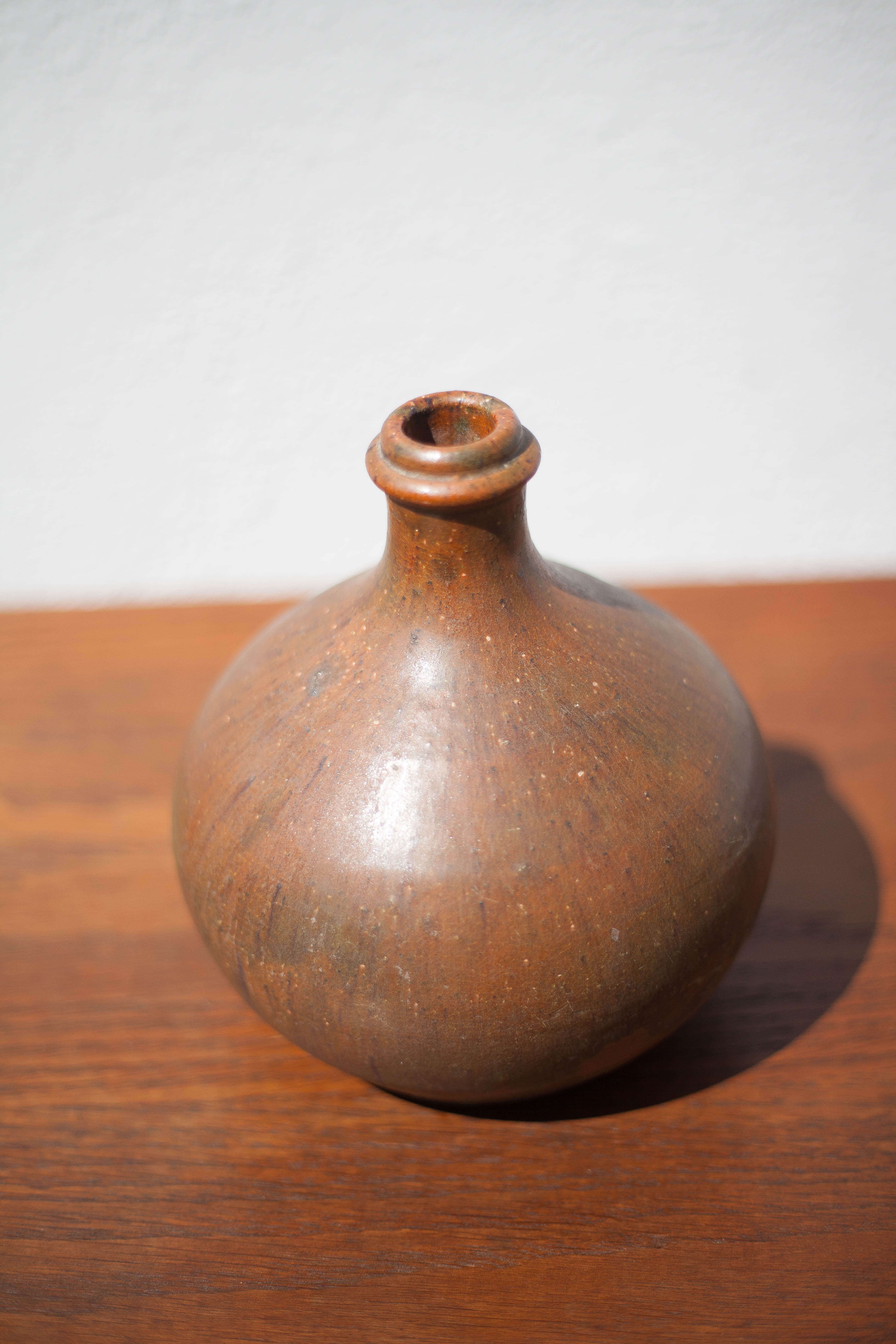 Terracotta lamp foot