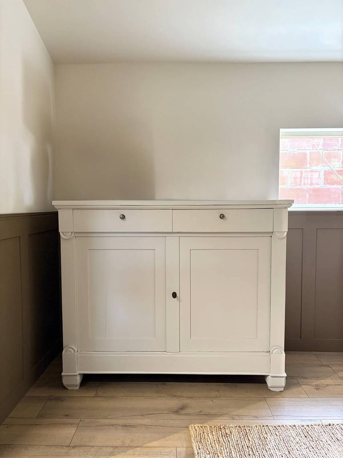Buffet haut en bois peint - greige