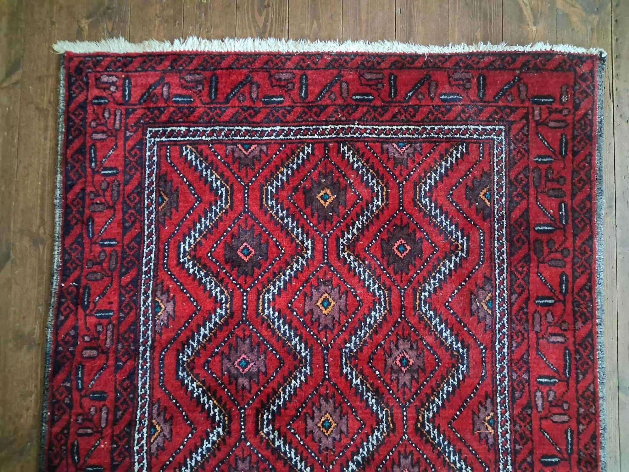 Handmade Belouch Persian rug 213x116cm
