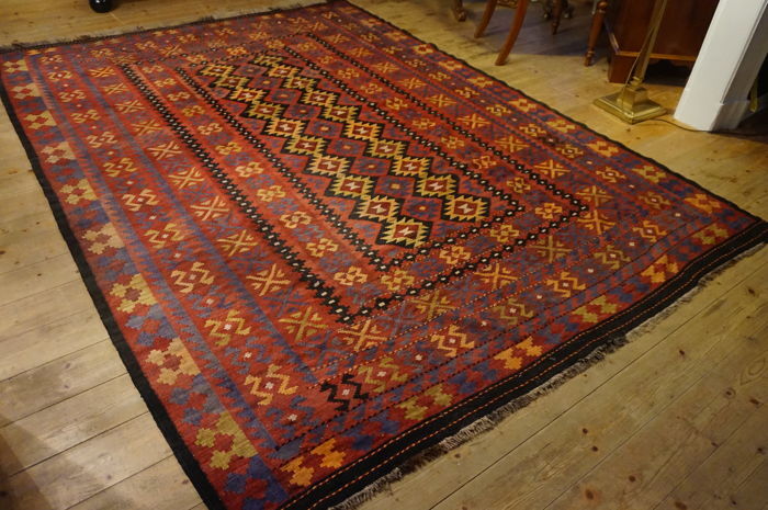 Kilim carpet 200 x 282 cm
