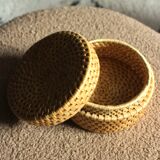Round basket box Vintage wicker lid