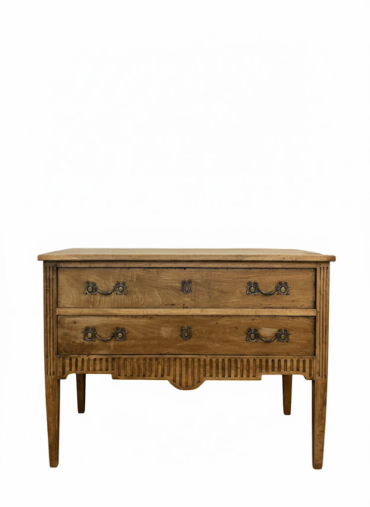 Commode sauteuse ancienne