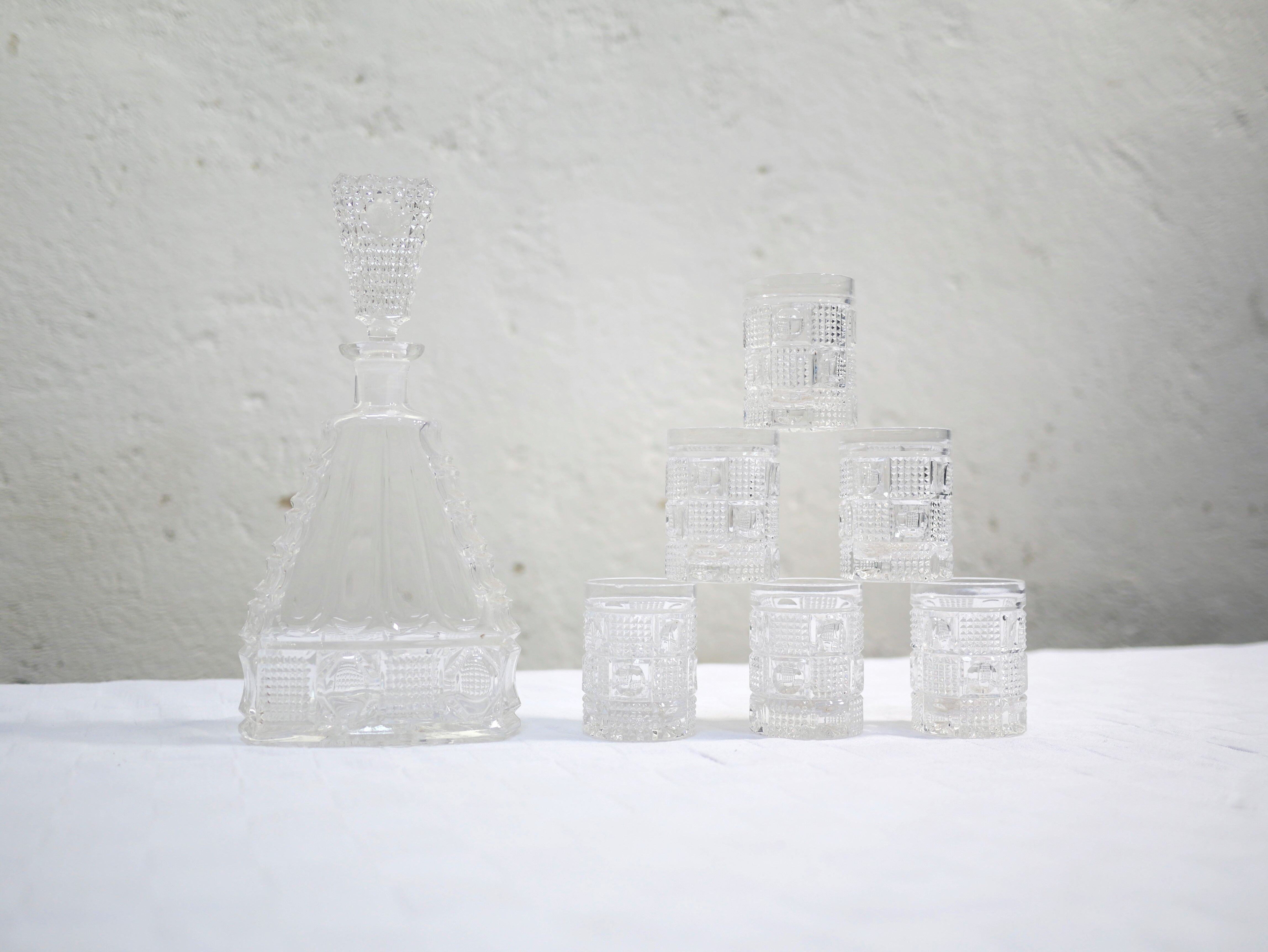 Carafe and 6 vintage glass glasses