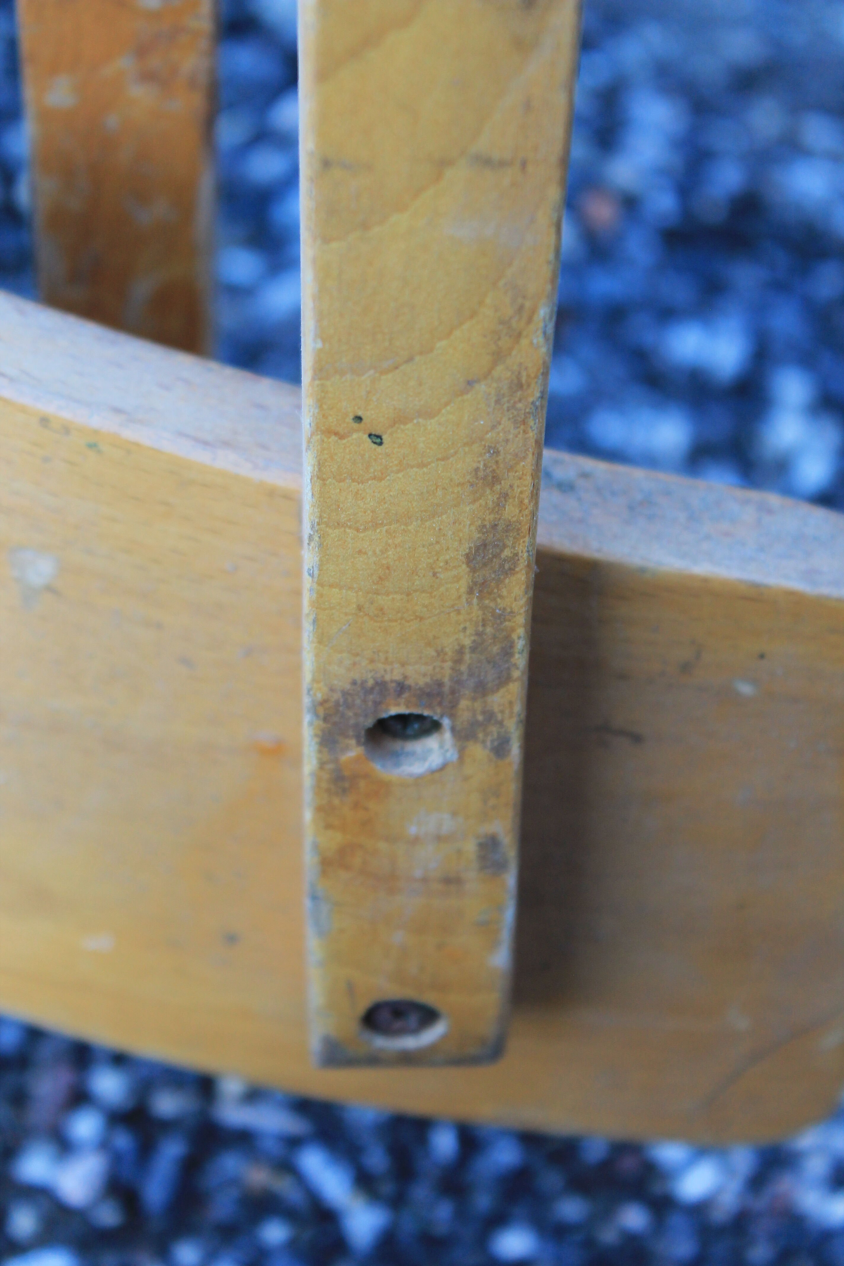 Set 10 community chairs