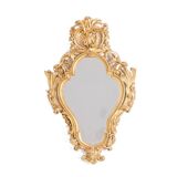 Miroir de style Régence en bois sculpté et doré. Années 1950.