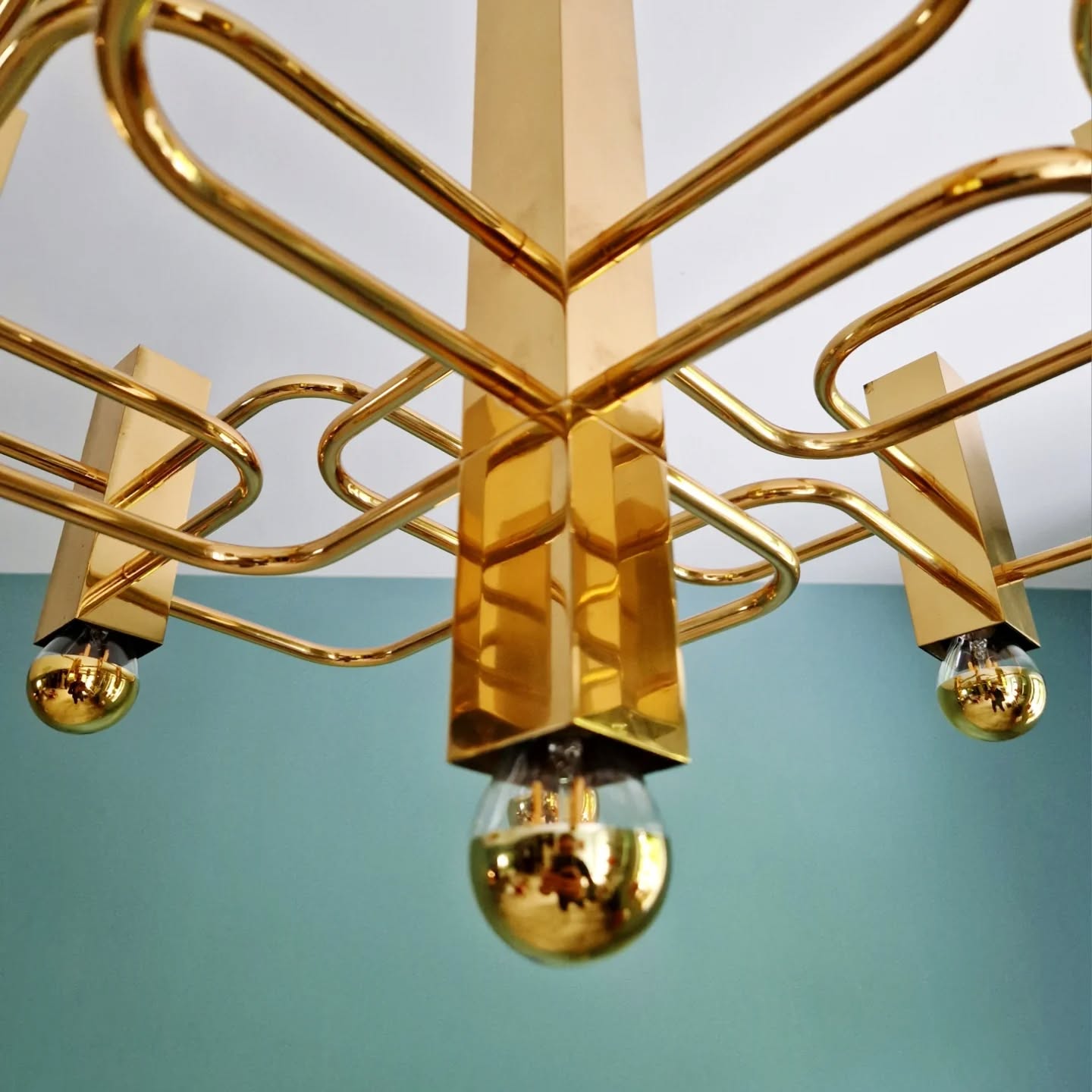 Large geometric brass chandelier, Gaetano Sciolari, Boulanger, 1970