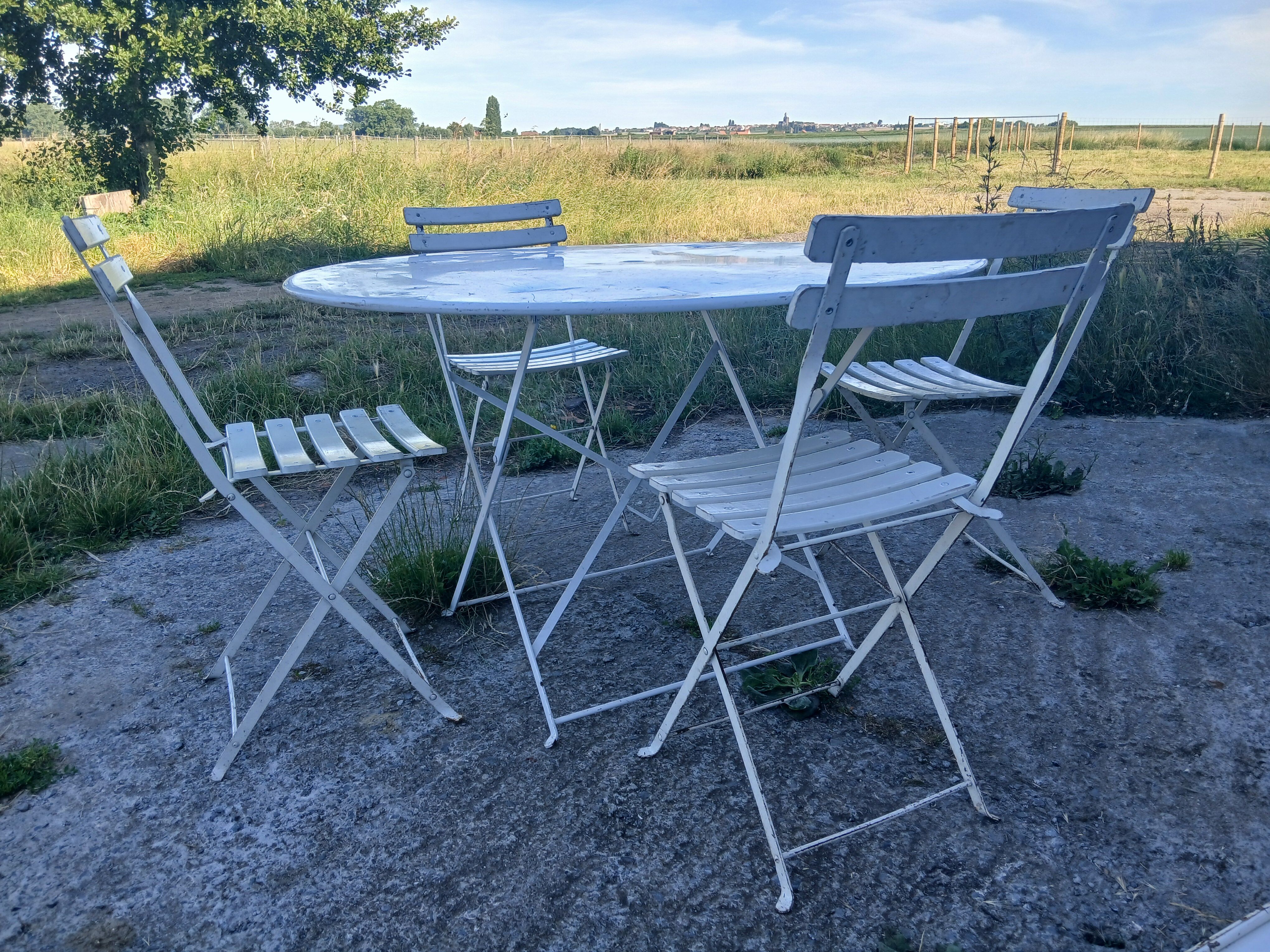 Garden/bistro set