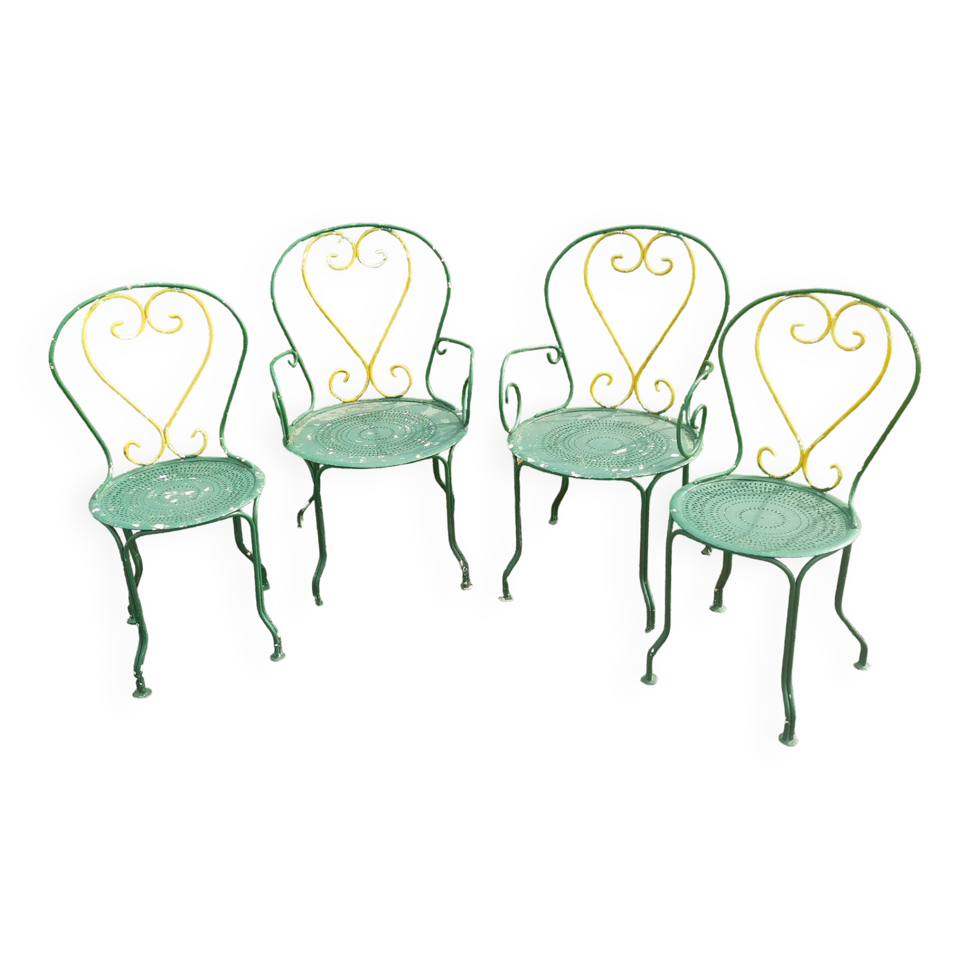 Set of 2 vintage garden chairs and 2 armchairs