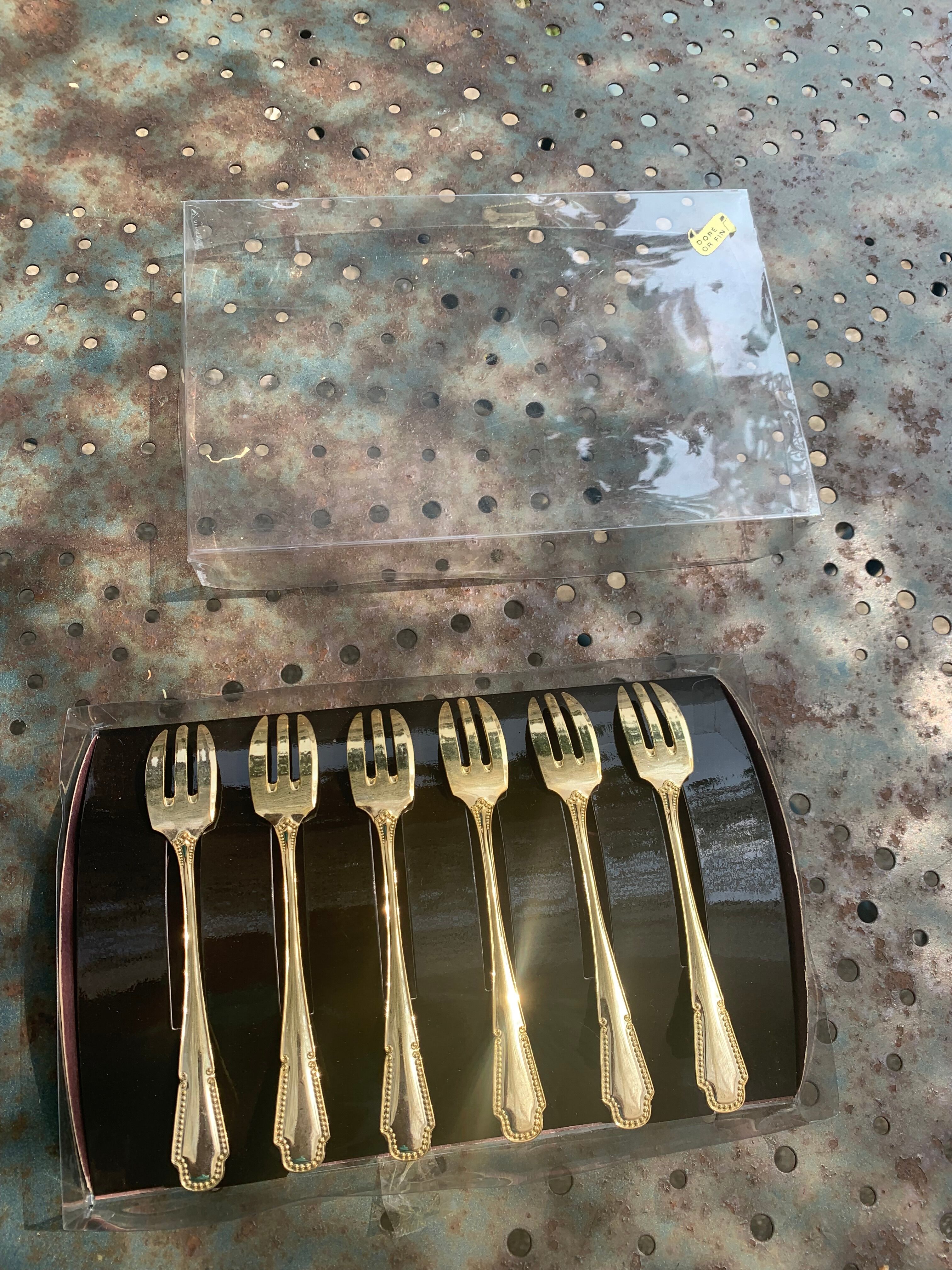 6 small forks in gold gilded with fine vintage gold