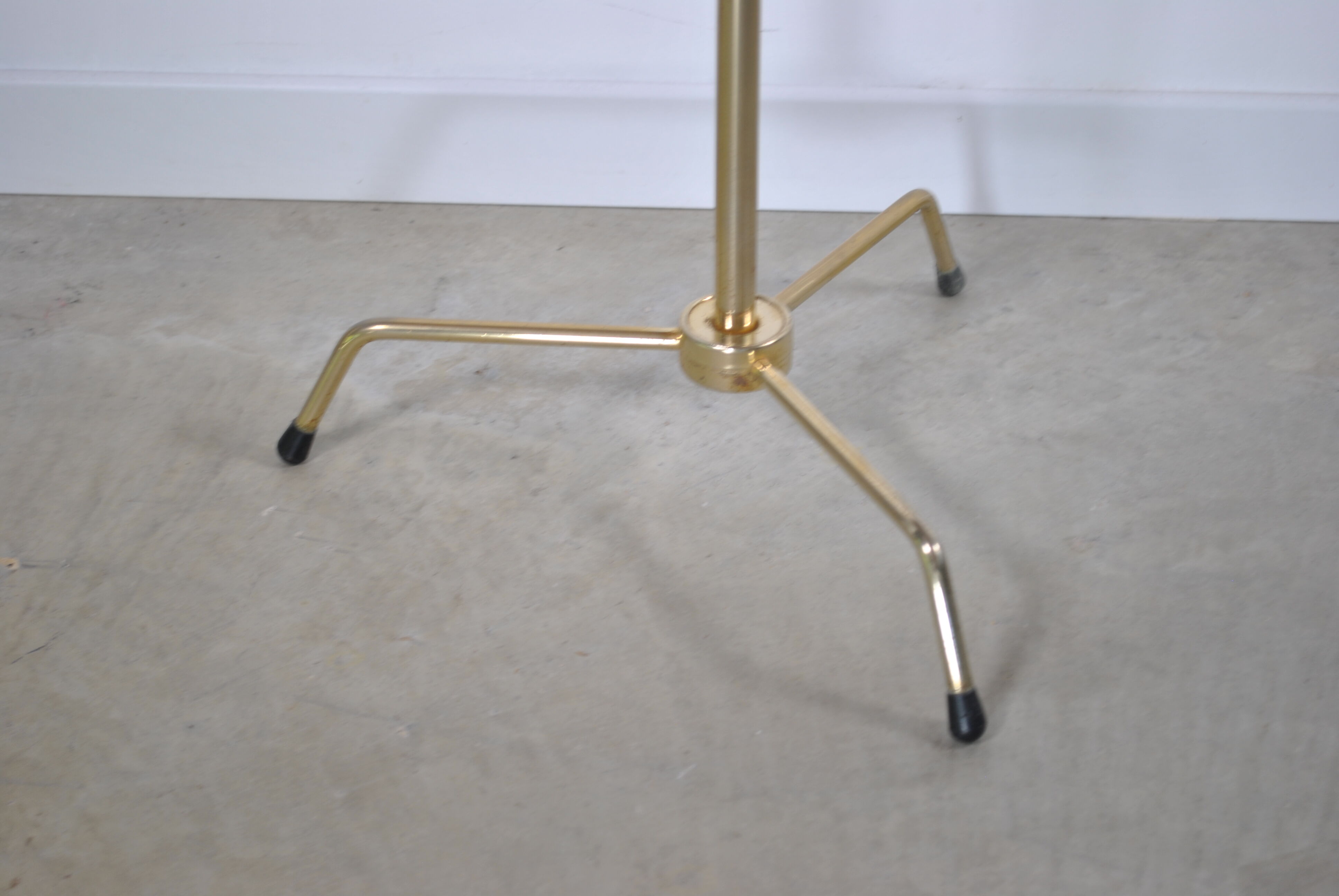 Guéridon vintage tripod 1970