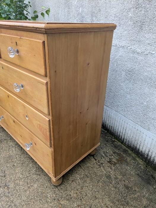 Commode anglaise