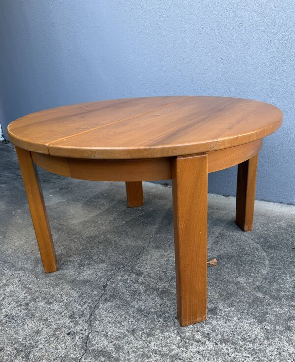 Table ronde en orme massif années 70 Maison Regain