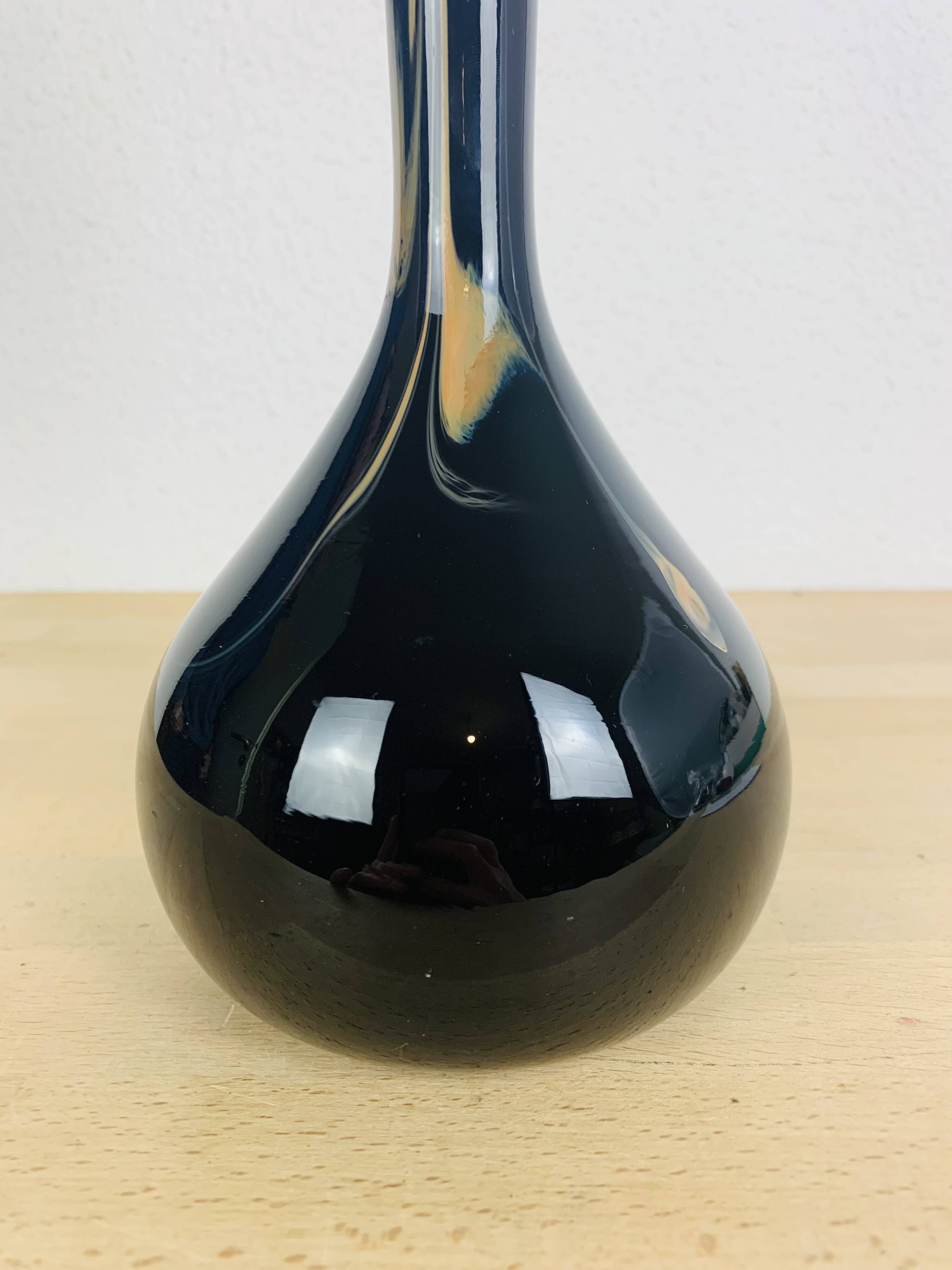 Vintage Moorish blown glass soliflore vase