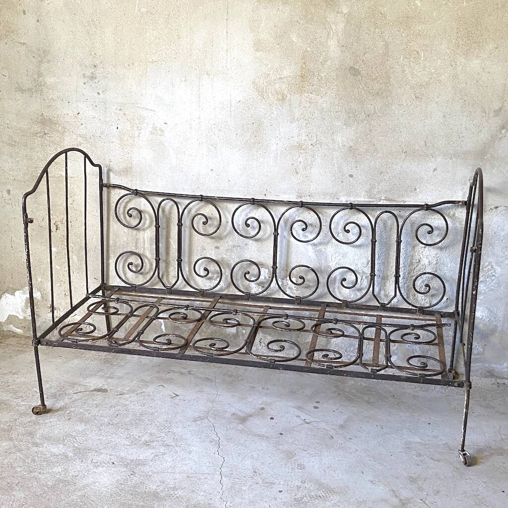 Banquette en fer forgé vintage