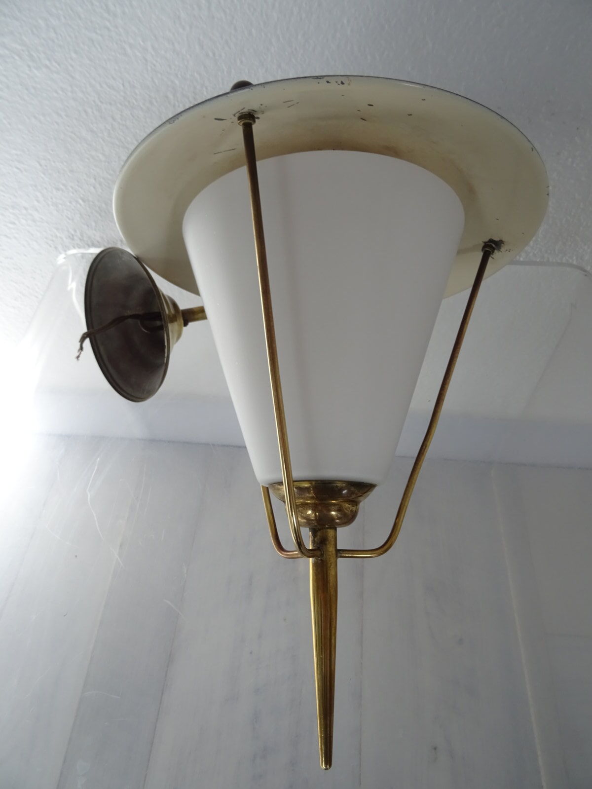 Hanging Lantern House Arlus 1950