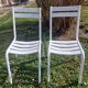 paire de chaises métal blanches, style Tolix