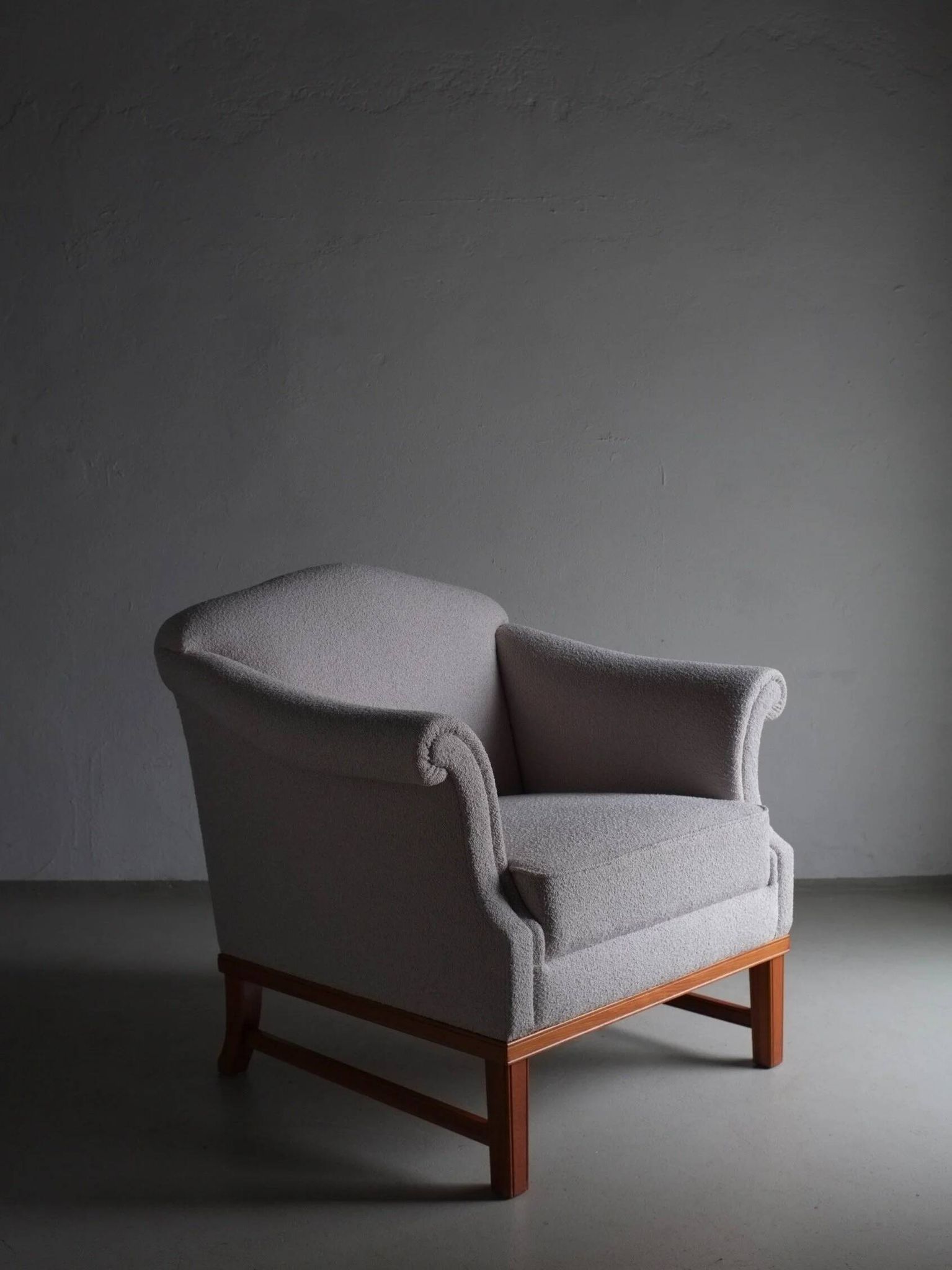 Fauteuil lounge gris bouclé | Suède | Années 1940