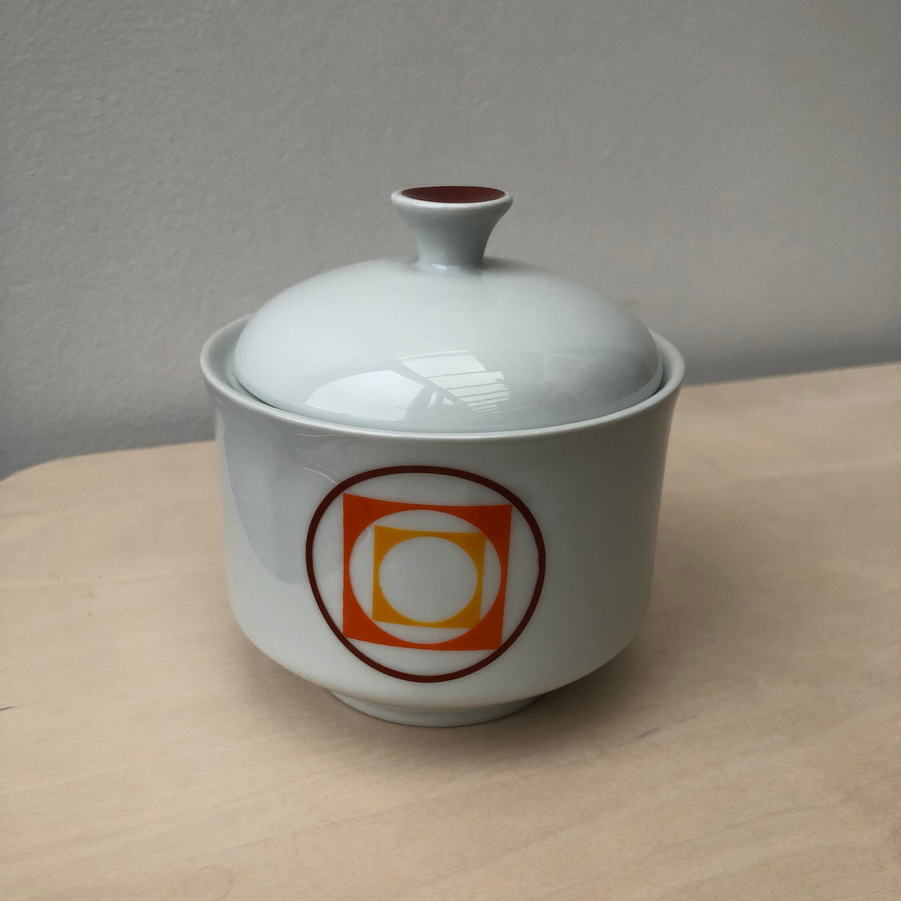 Porcelain sugar