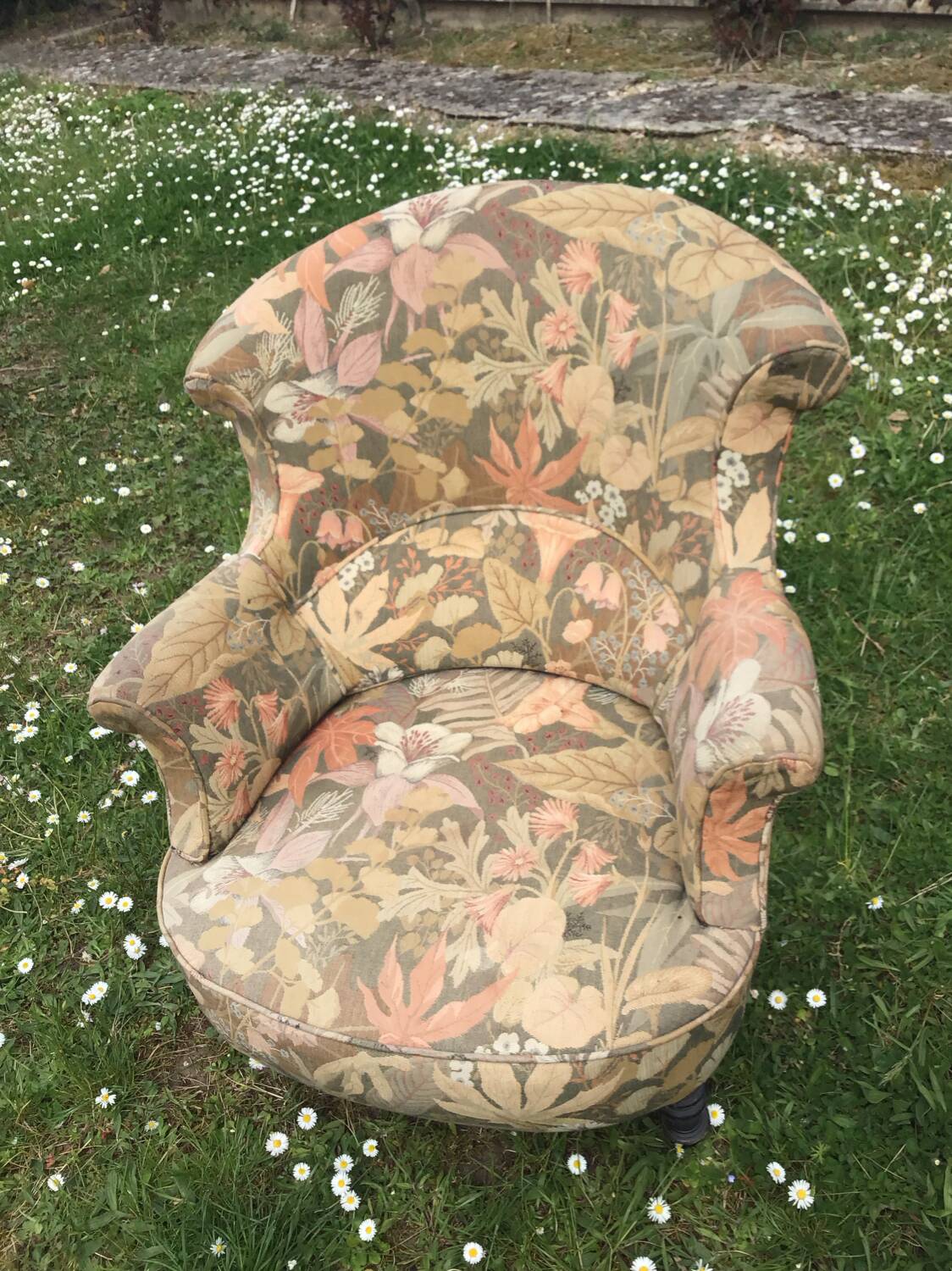 2 19th century toad armchairs