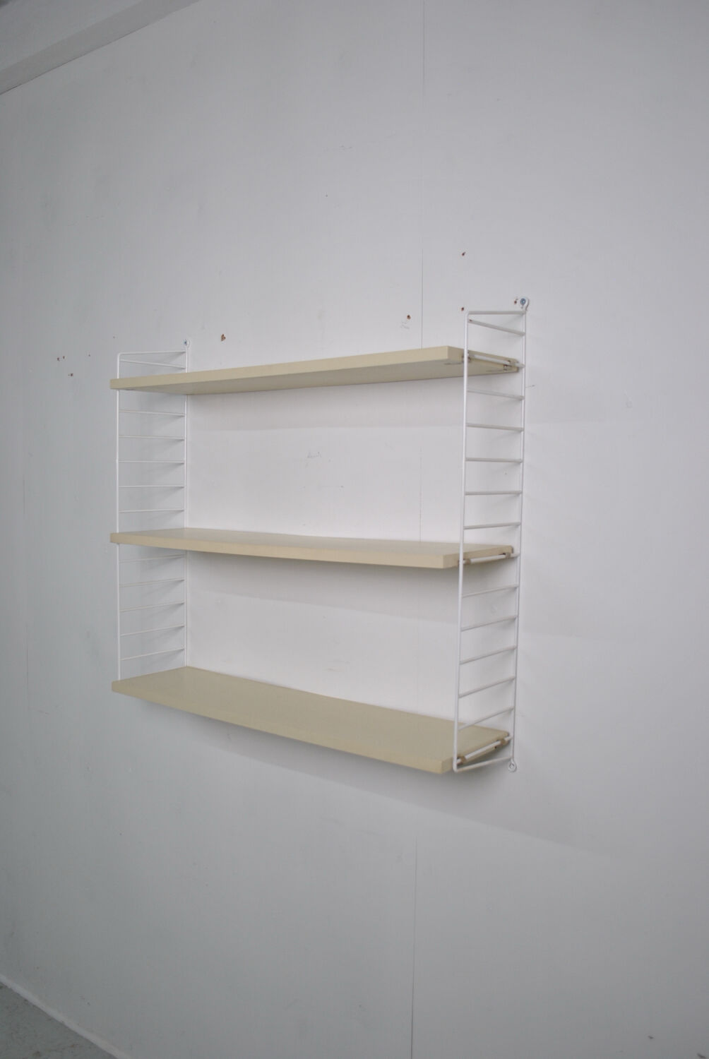Nisse Strinning 3-shelf shelf